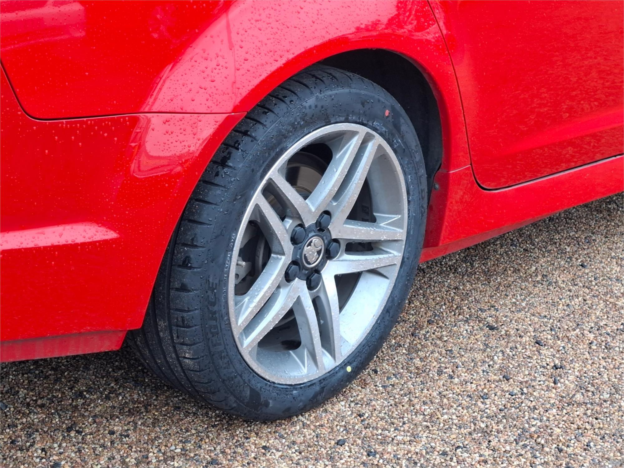 2013 HOLDEN COMMODORE VE II MY12.5 SV6 6 SP AUTOMATIC 4D SEDAN