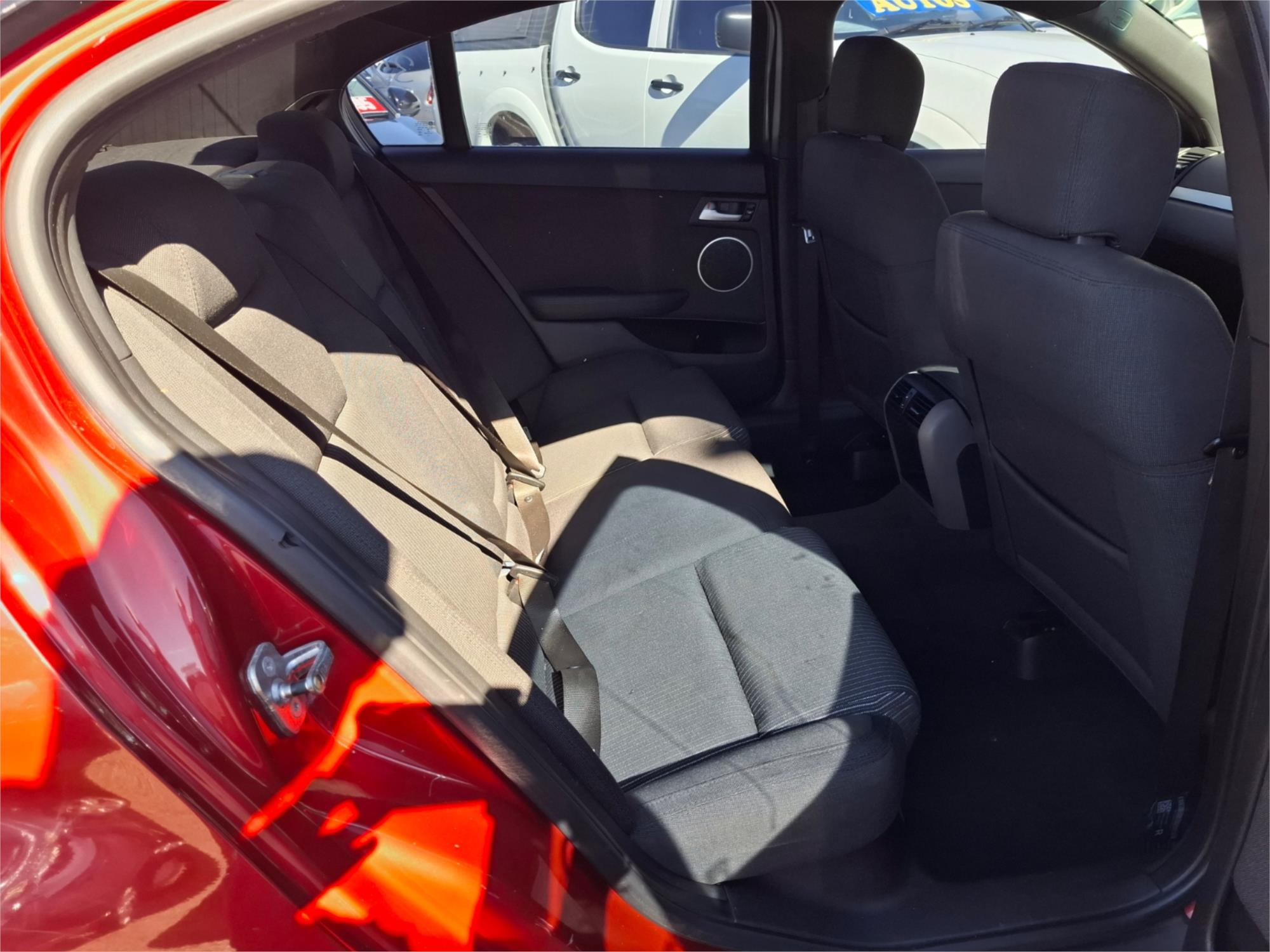 2012 HOLDEN COMMODORE VE II MY12 SV6 6 SP AUTOMATIC 4D SEDAN