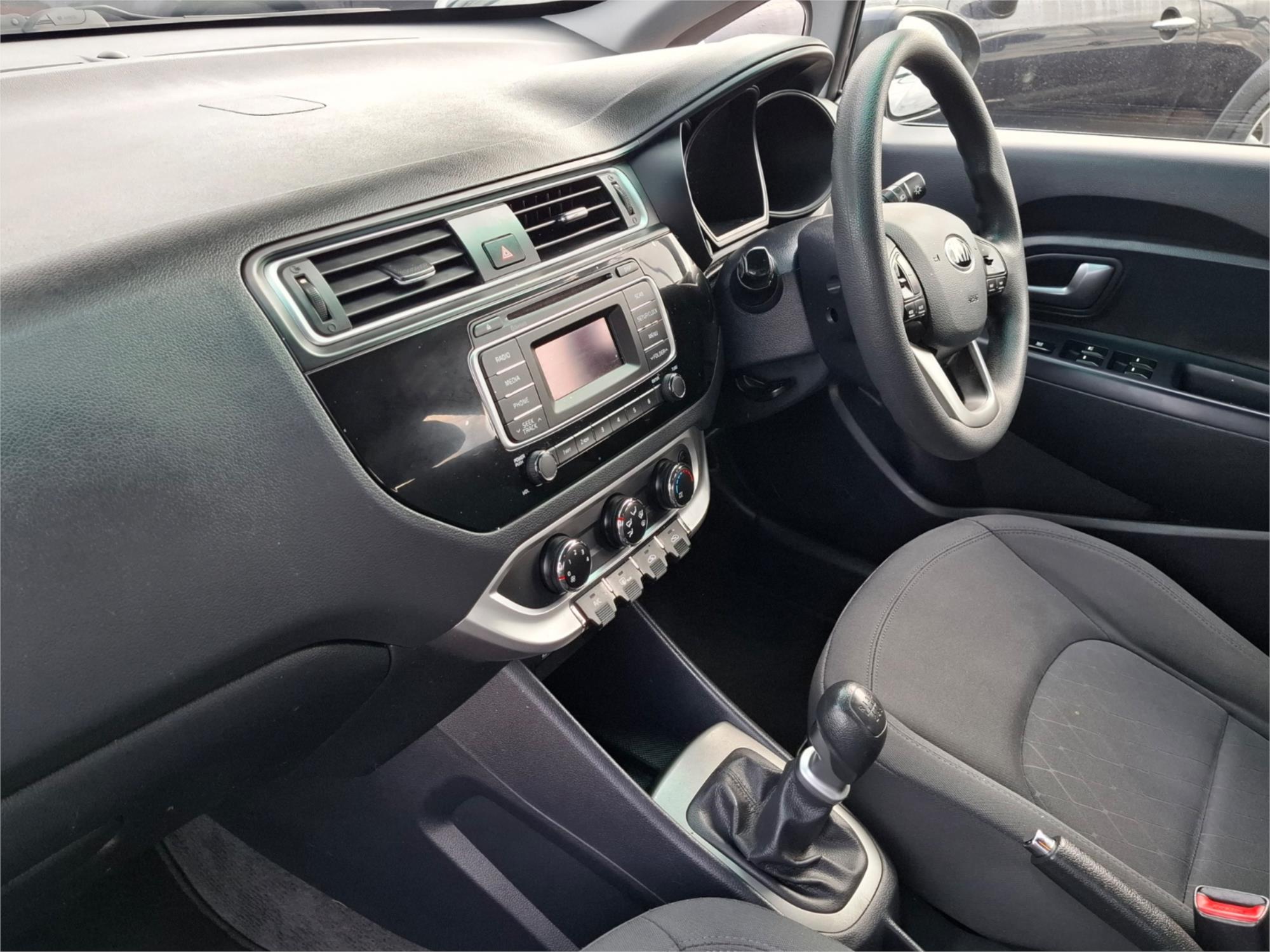 2016 KIA RIO UB MY16 S 4 SP MANUAL 5D HATCHBACK