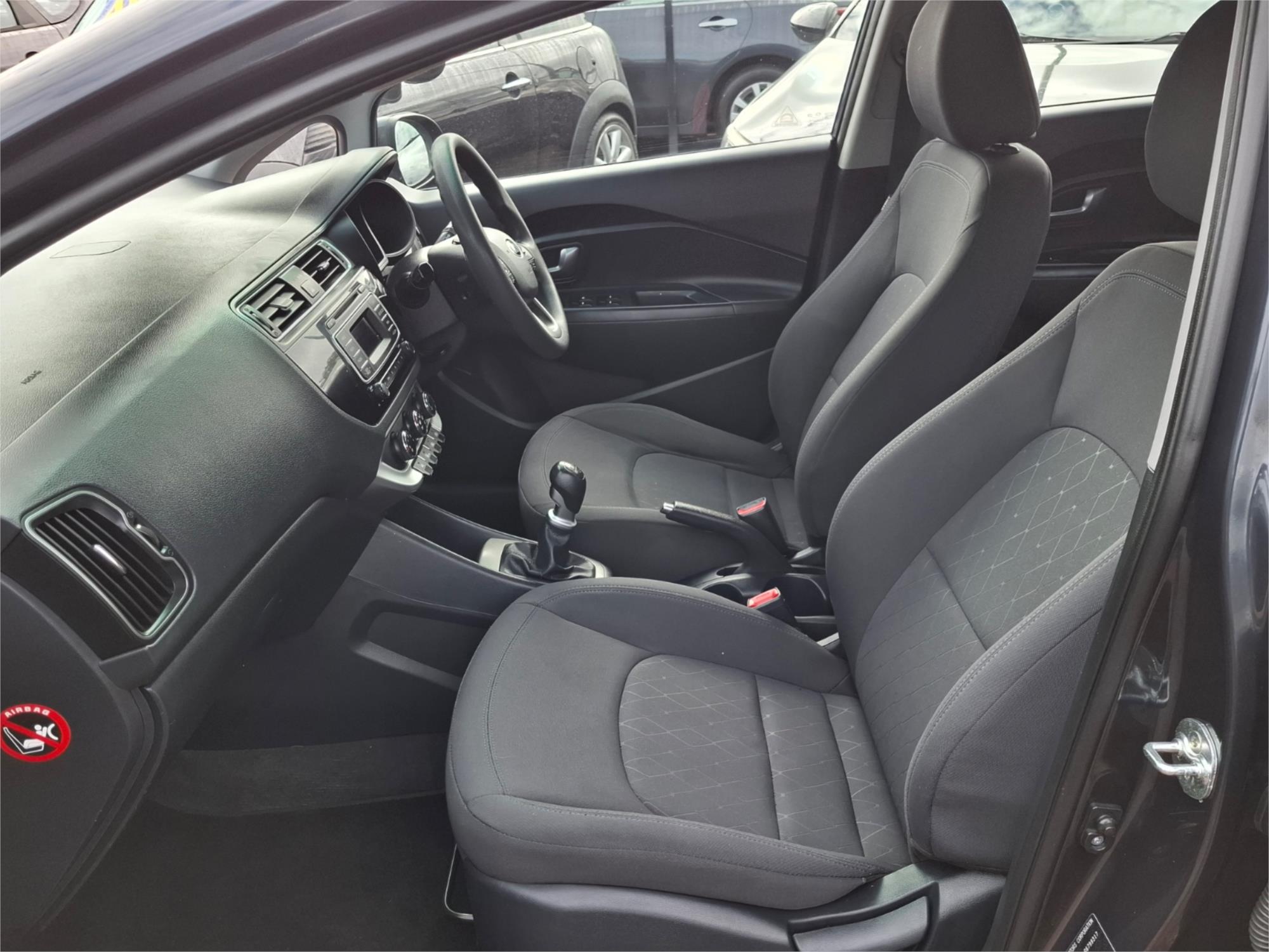 2016 KIA RIO UB MY16 S 4 SP MANUAL 5D HATCHBACK