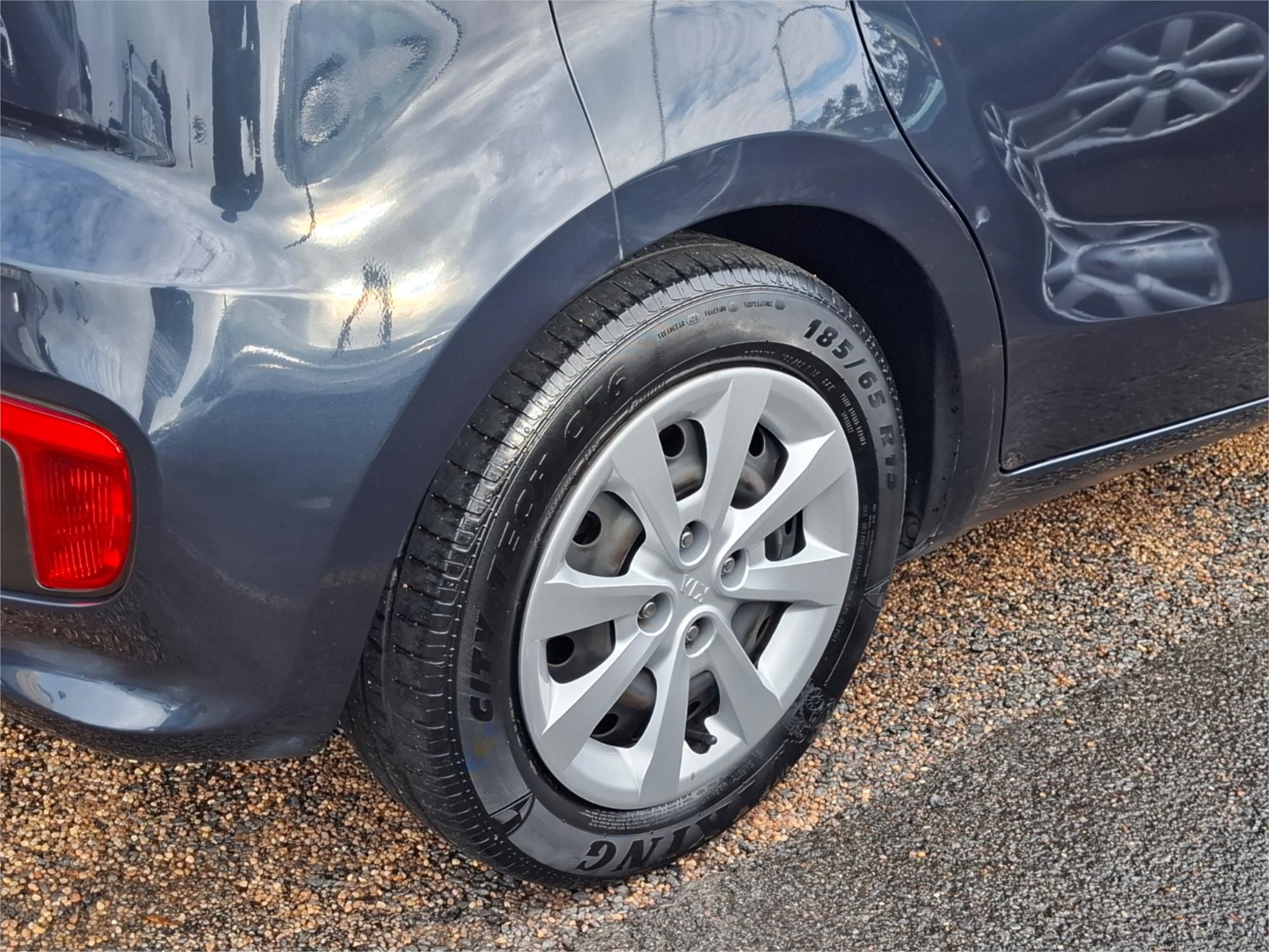 2016 KIA RIO UB MY16 S 4 SP MANUAL 5D HATCHBACK