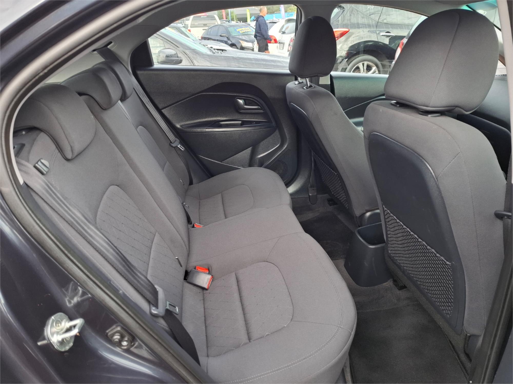 2016 KIA RIO UB MY16 S 4 SP MANUAL 5D HATCHBACK