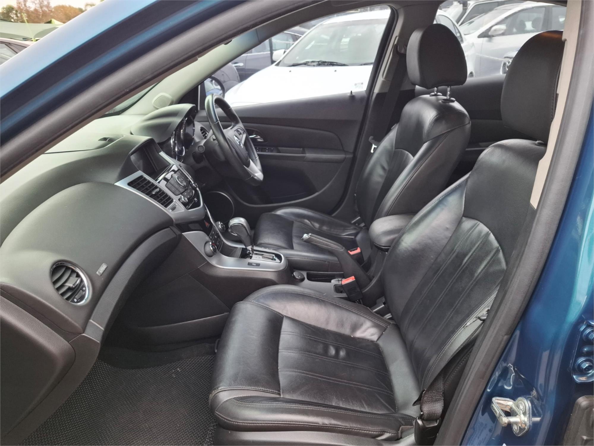 2012 HOLDEN CRUZE JH MY12 SRi 6 SP AUTOMATIC 4D SEDAN