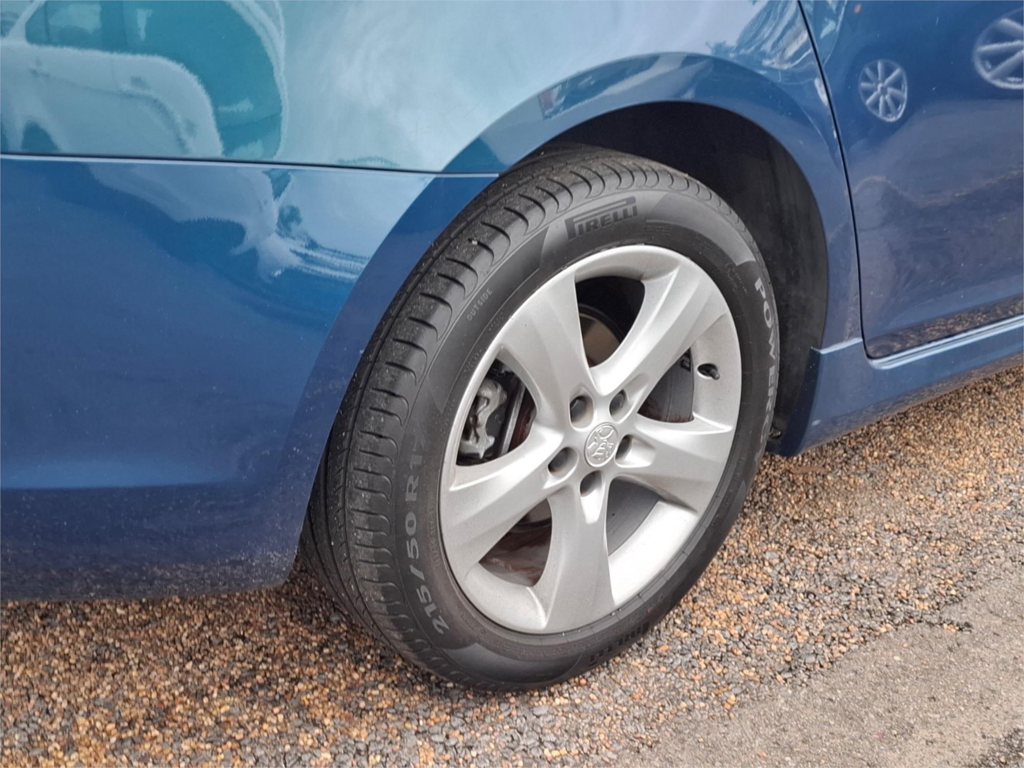 2012 HOLDEN CRUZE JH MY12 SRi 6 SP AUTOMATIC 4D SEDAN