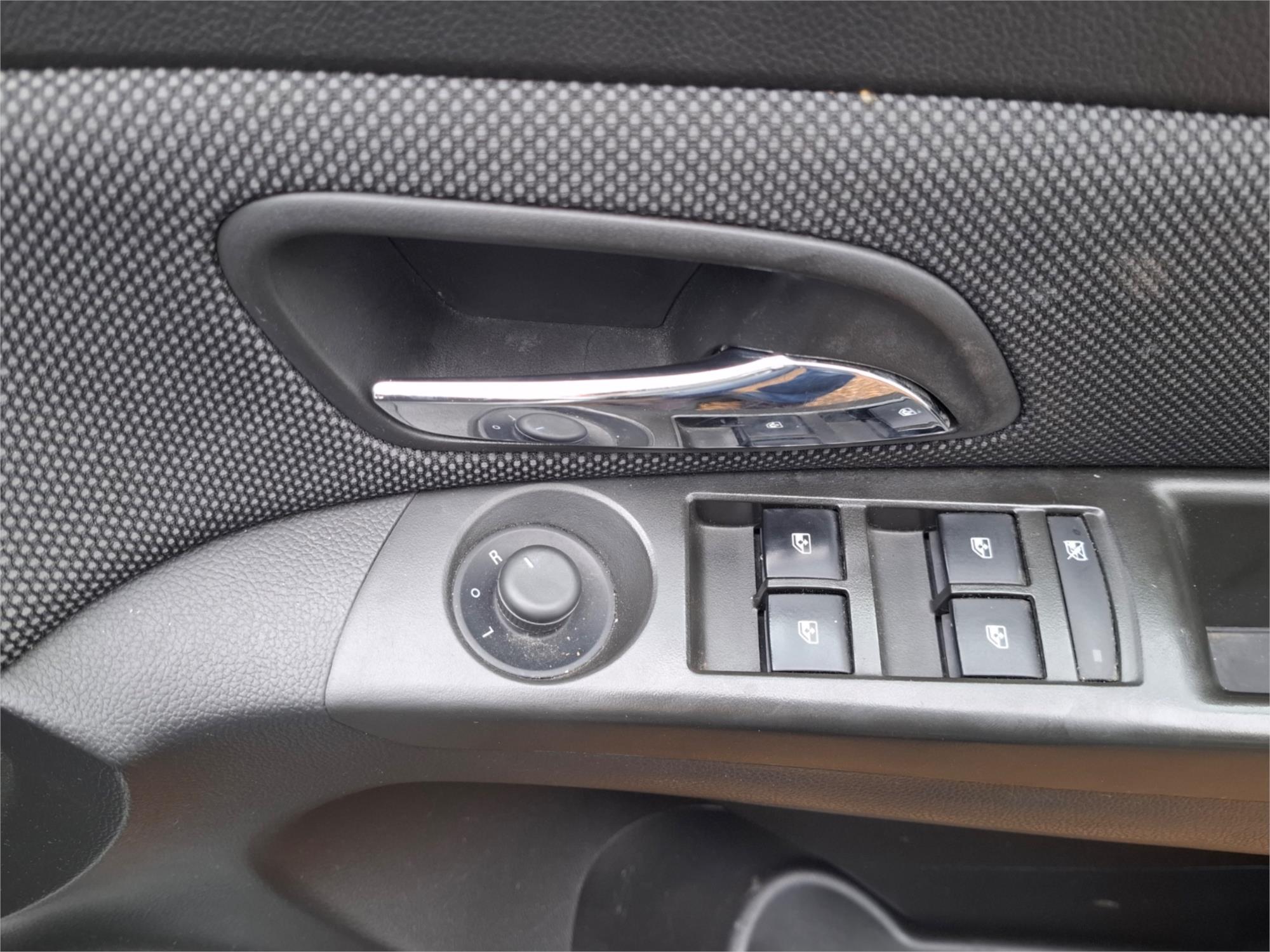 2011 HOLDEN CRUZE JH CD 5 SP MANUAL 4D SEDAN