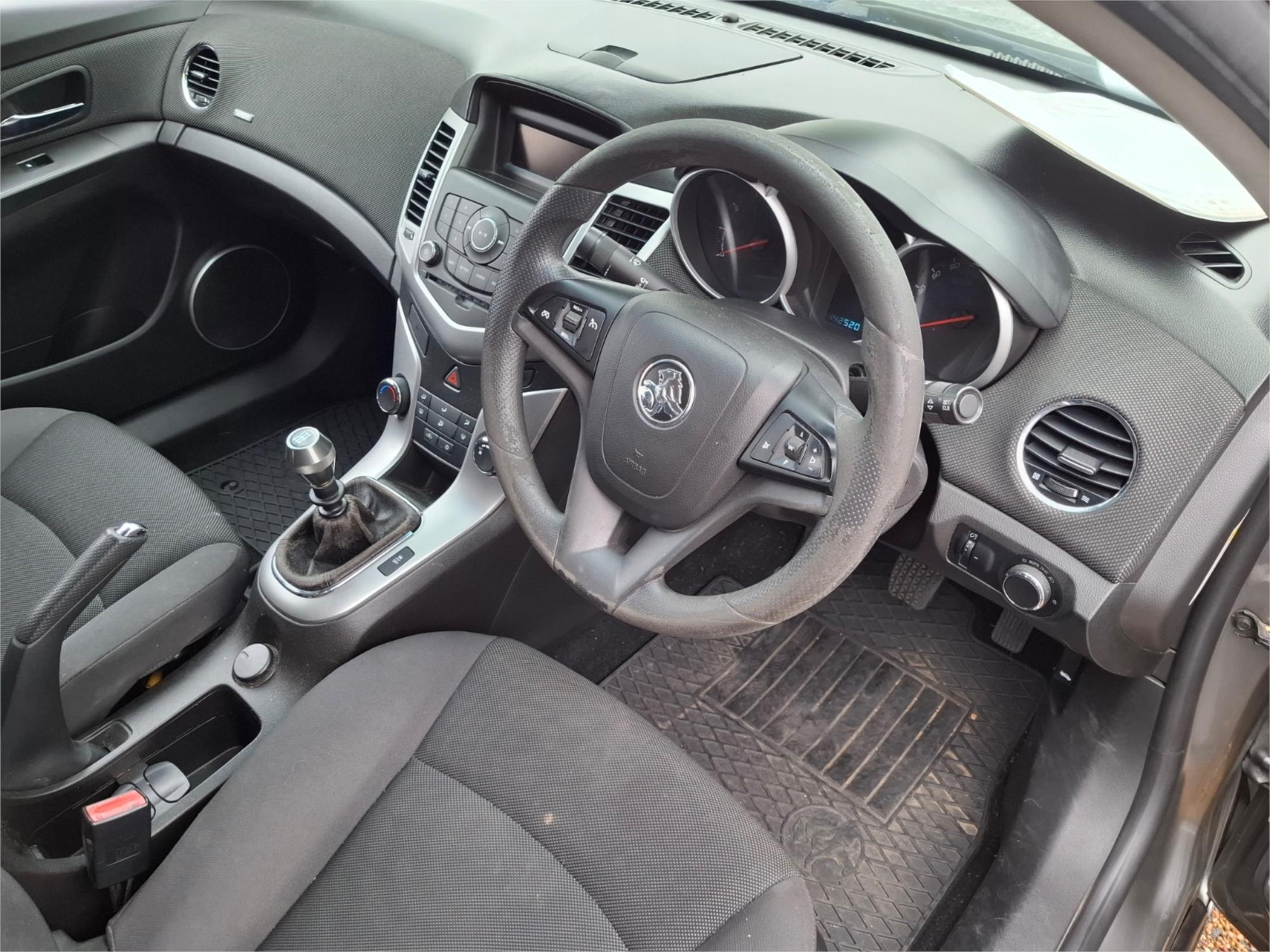 2011 HOLDEN CRUZE JH CD 5 SP MANUAL 4D SEDAN