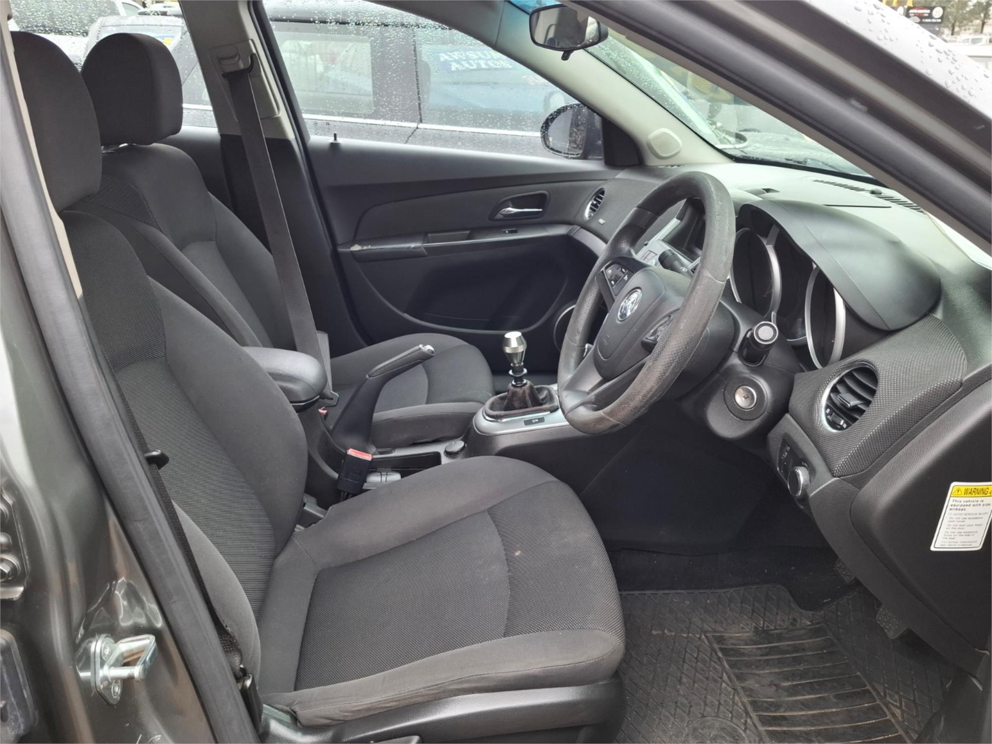 2011 HOLDEN CRUZE JH CD 5 SP MANUAL 4D SEDAN