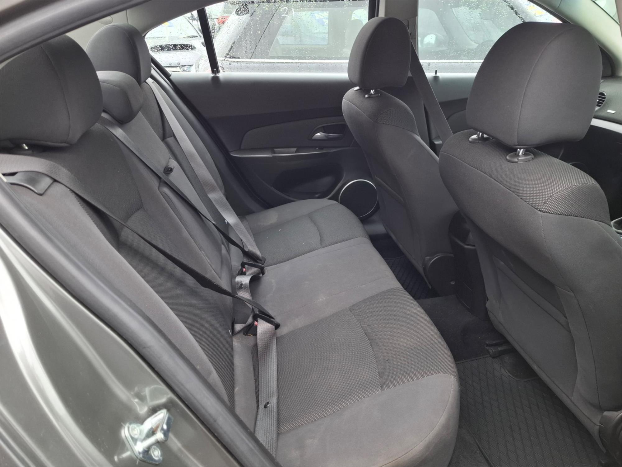 2011 HOLDEN CRUZE JH CD 5 SP MANUAL 4D SEDAN