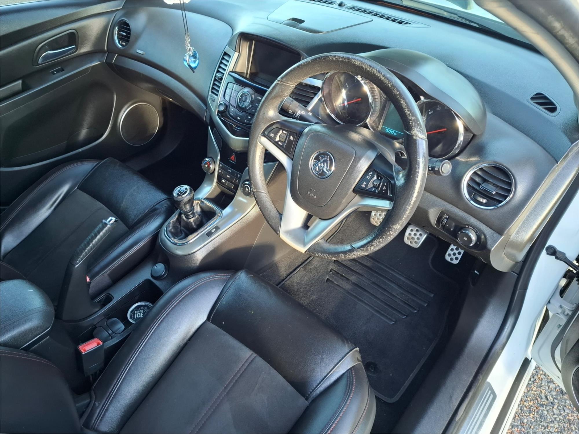 2016 HOLDEN CRUZE JH MY16 SRi Z-SERIES 6 SP MANUAL 4D SEDAN