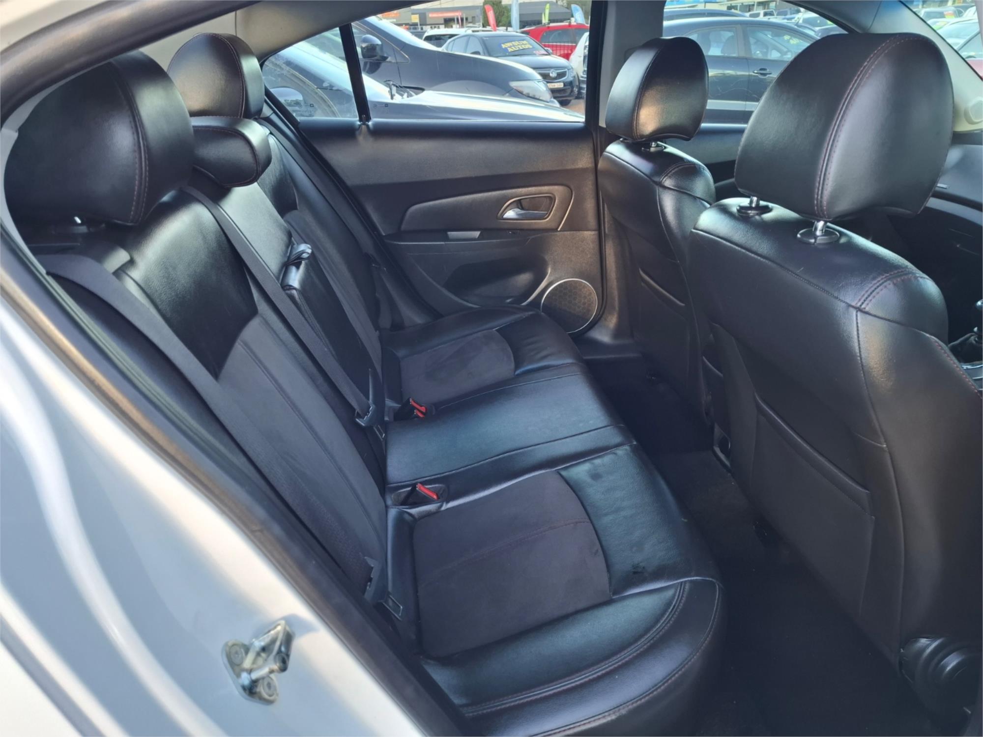 2016 HOLDEN CRUZE JH MY16 SRi Z-SERIES 6 SP MANUAL 4D SEDAN