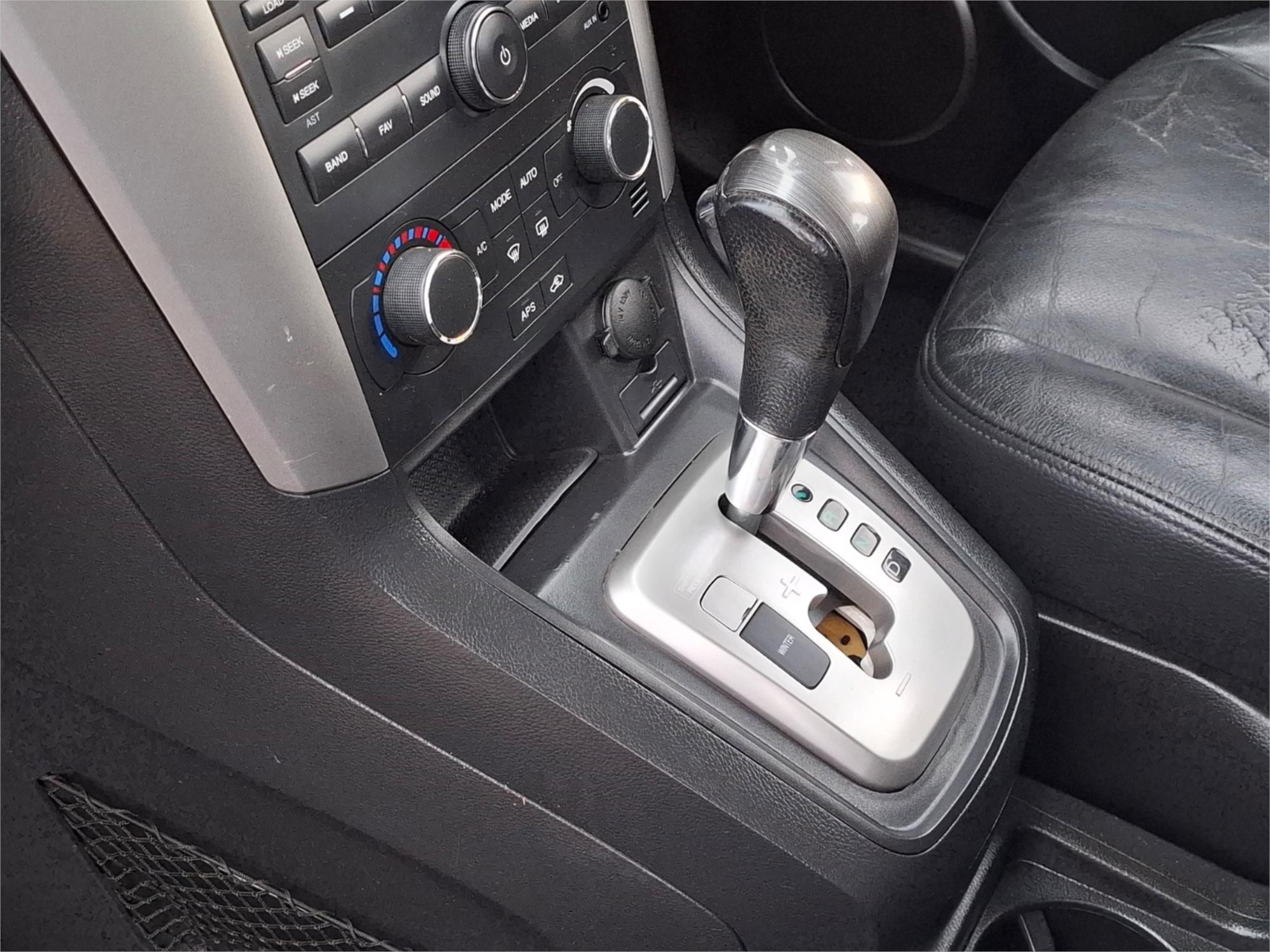 2009 HOLDEN CAPTIVA CG MY09 LX (4x4) 5 SP AUTOMATIC 4D WAGON