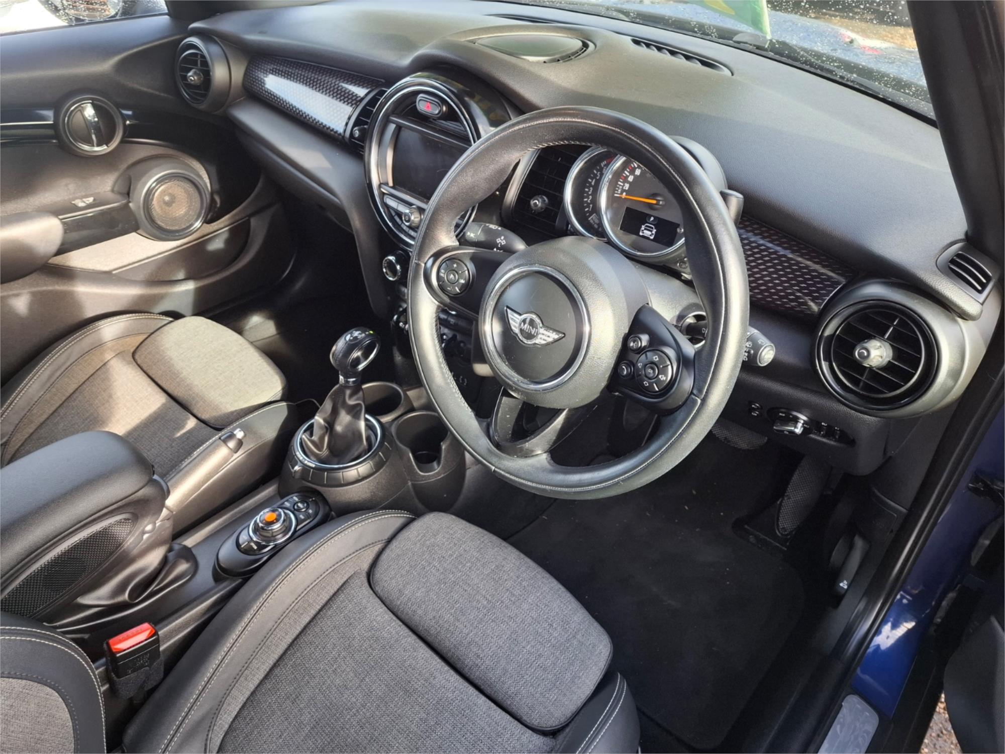 2016 MINI COOPER F55 S 6 SP AUTOMATIC 5D HATCHBACK