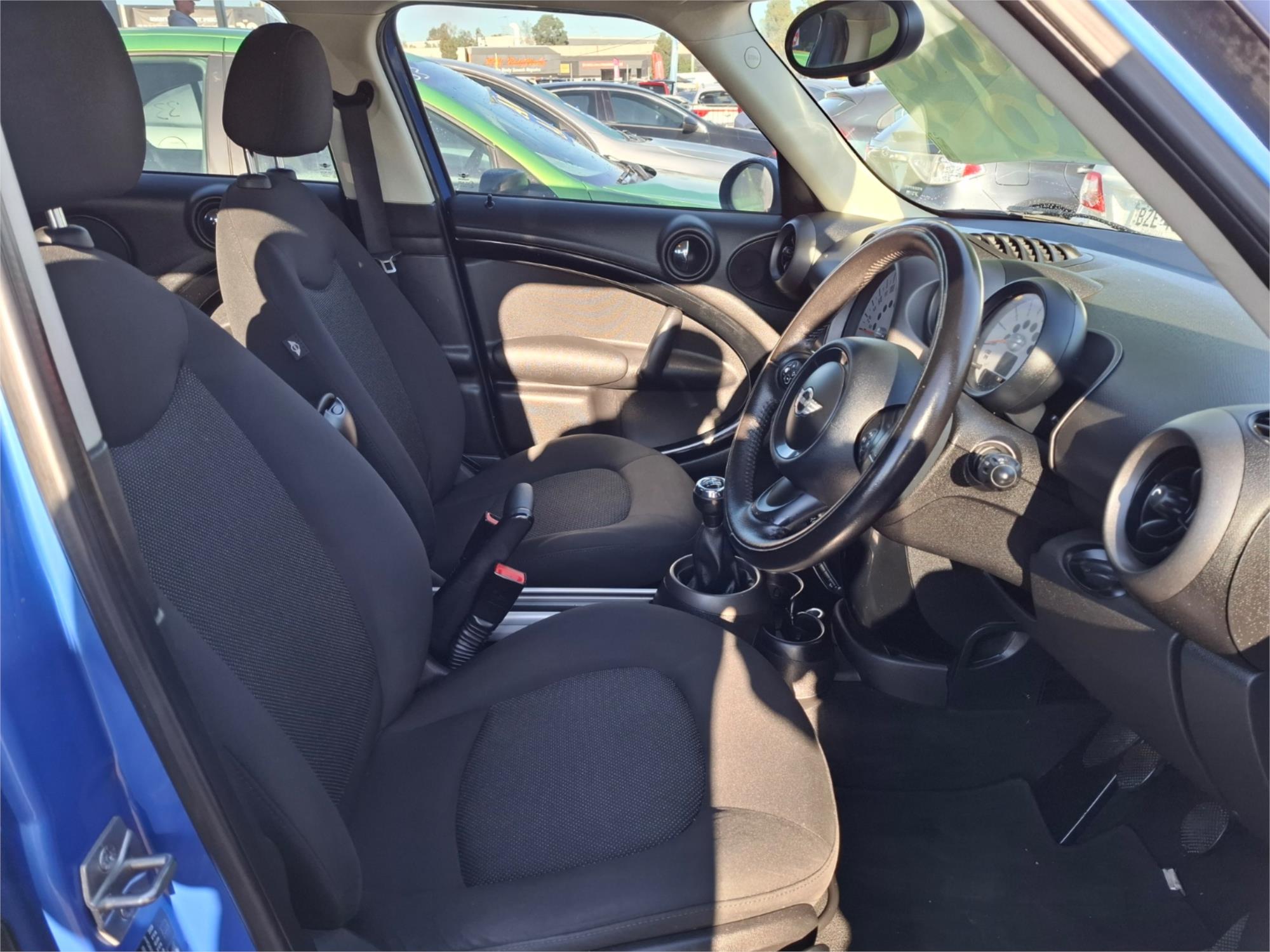 2012 MINI COOPER R60 MY12 COUNTRYMAN 6 SP AUTOMATIC 4D WAGON