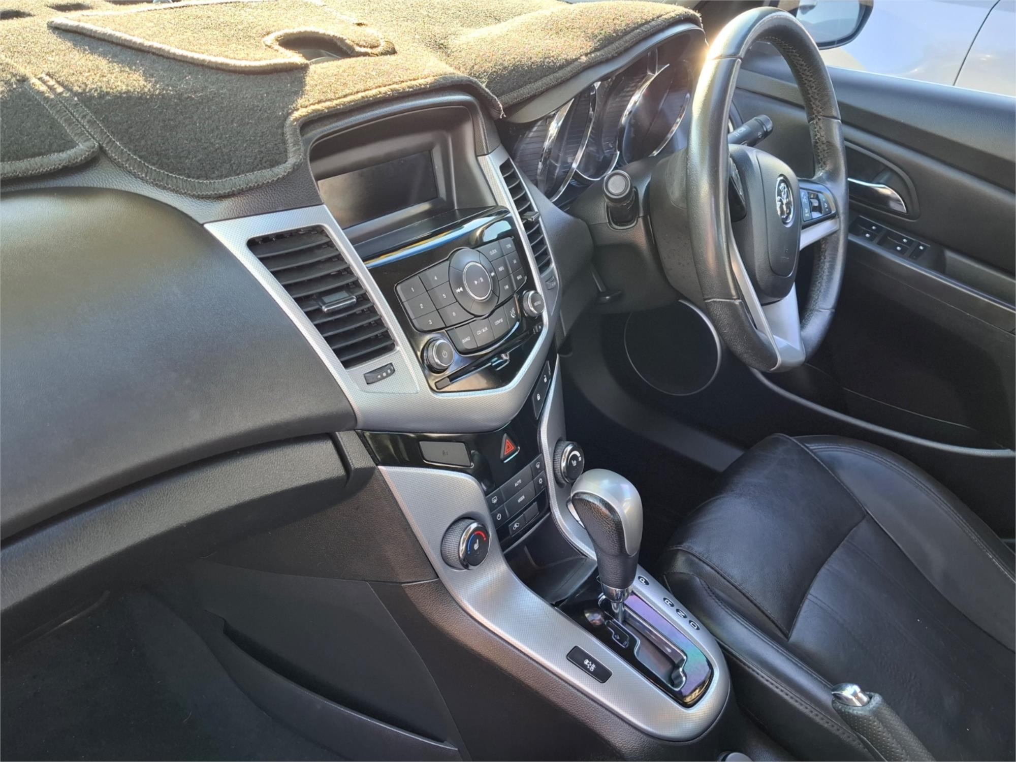 2012 HOLDEN CRUZE JH MY12 CDX 6 SP AUTOMATIC 4D SEDAN