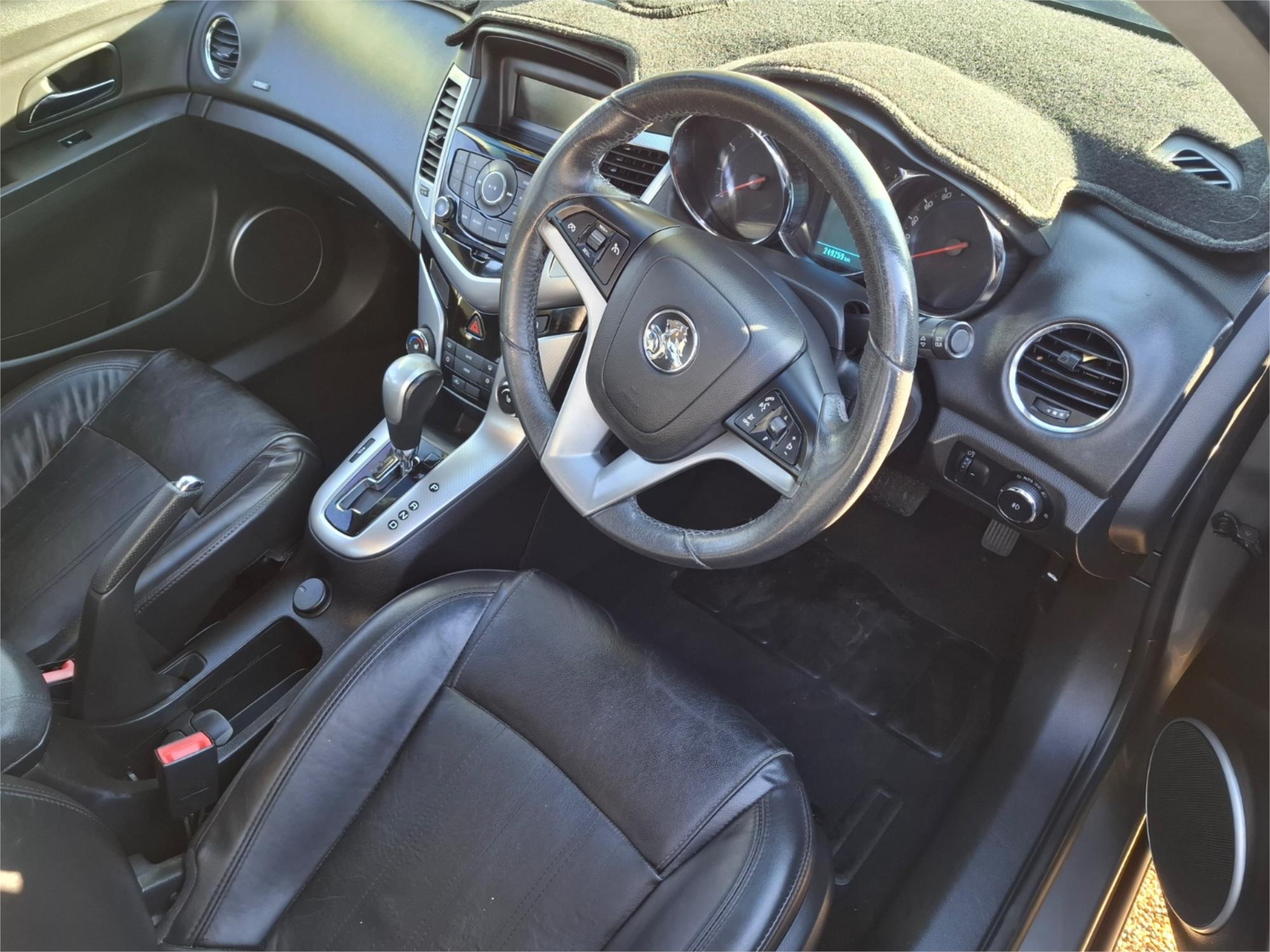 2012 HOLDEN CRUZE JH MY12 CDX 6 SP AUTOMATIC 4D SEDAN