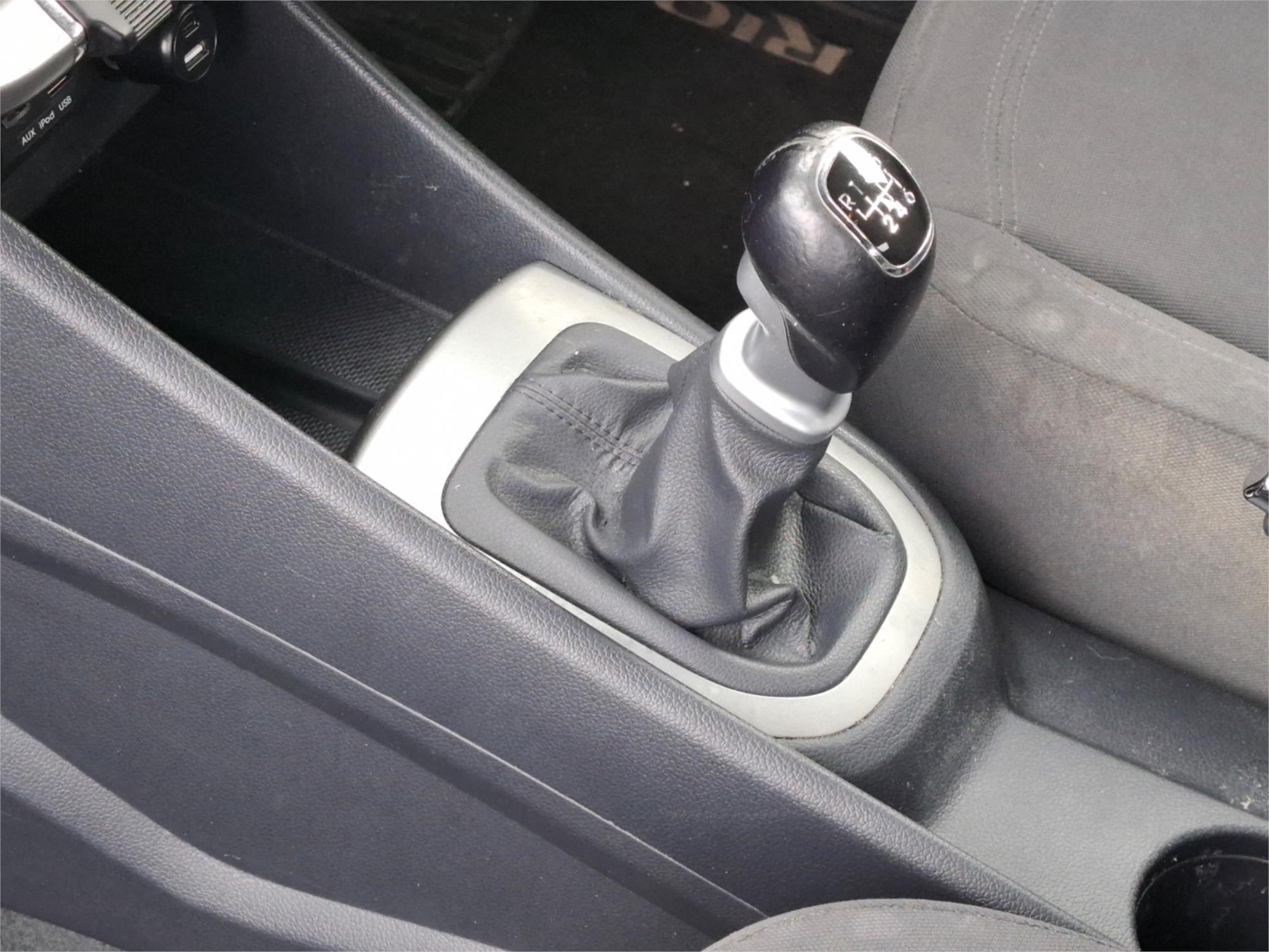 2011 KIA RIO UB SI 6 SP MANUAL 5D HATCHBACK