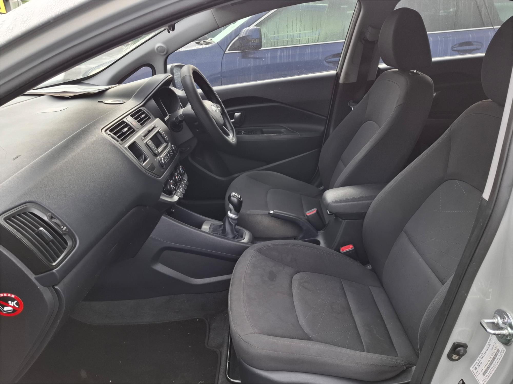 2011 KIA RIO UB SI 6 SP MANUAL 5D HATCHBACK