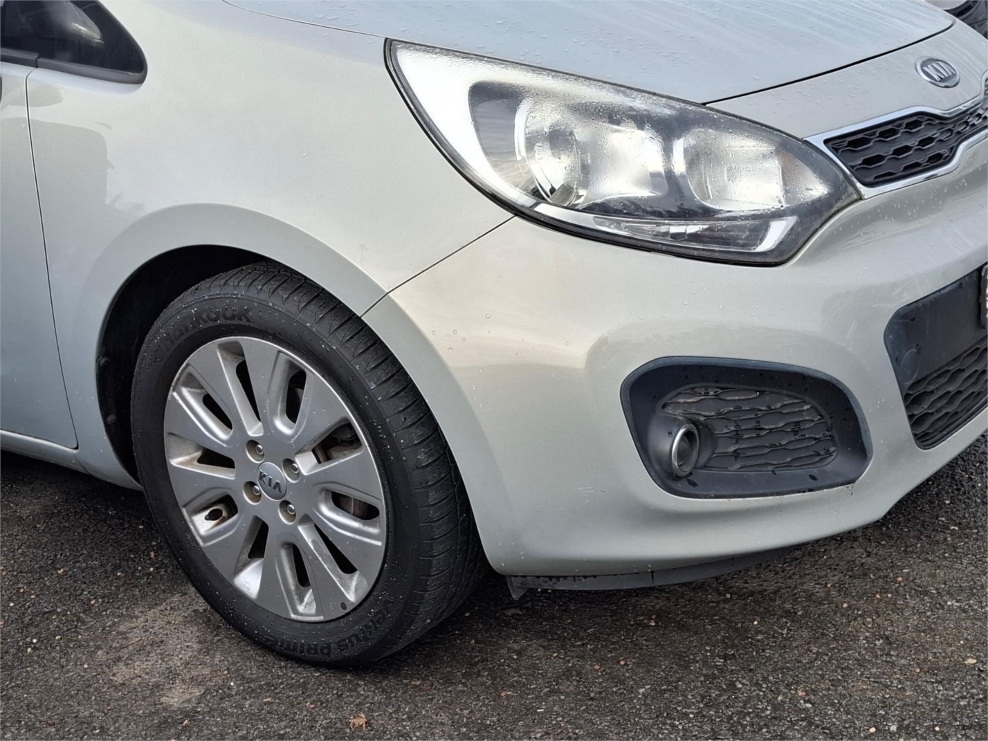 2011 KIA RIO UB SI 6 SP MANUAL 5D HATCHBACK