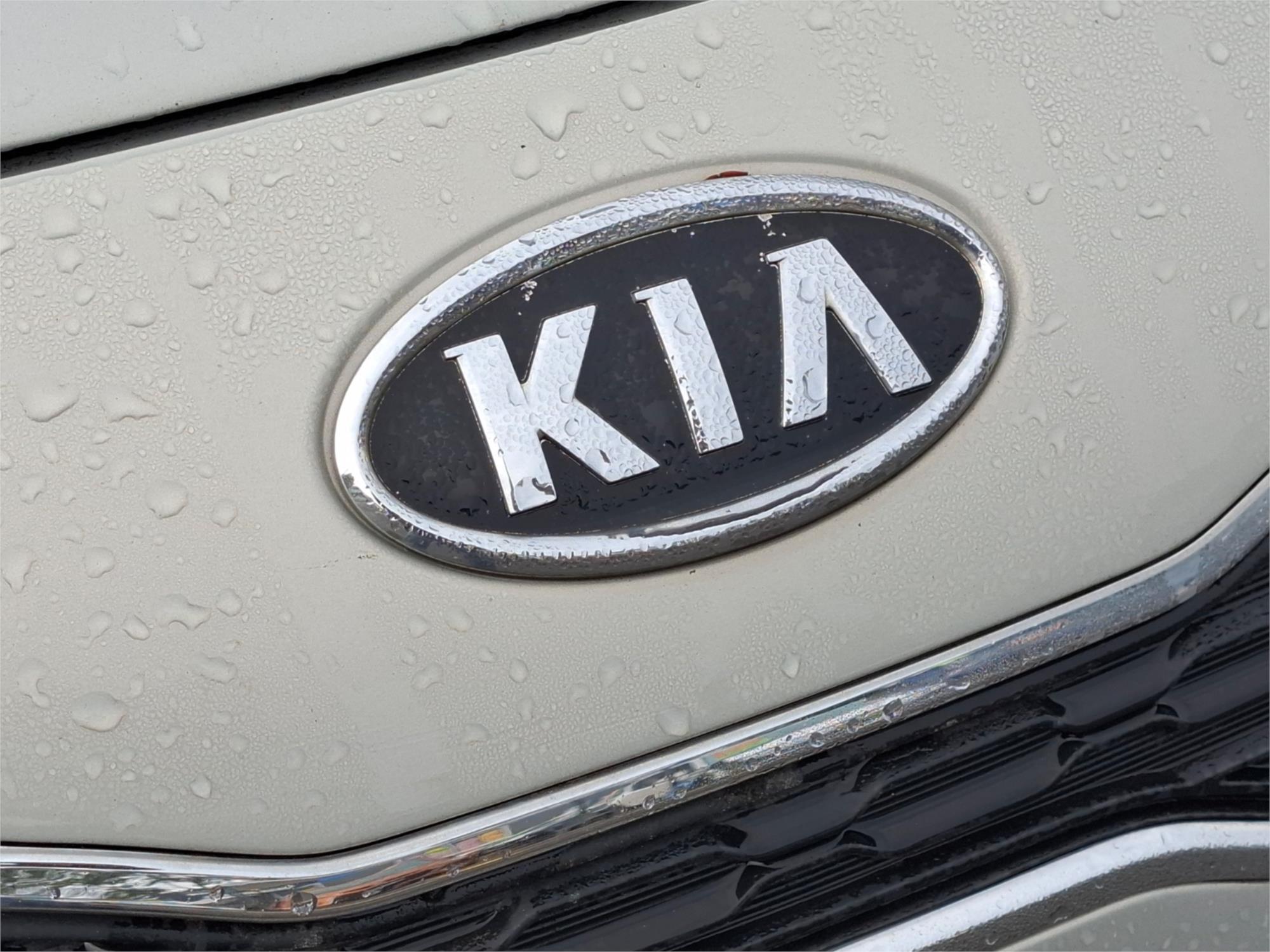 2011 KIA RIO UB SI 6 SP MANUAL 5D HATCHBACK
