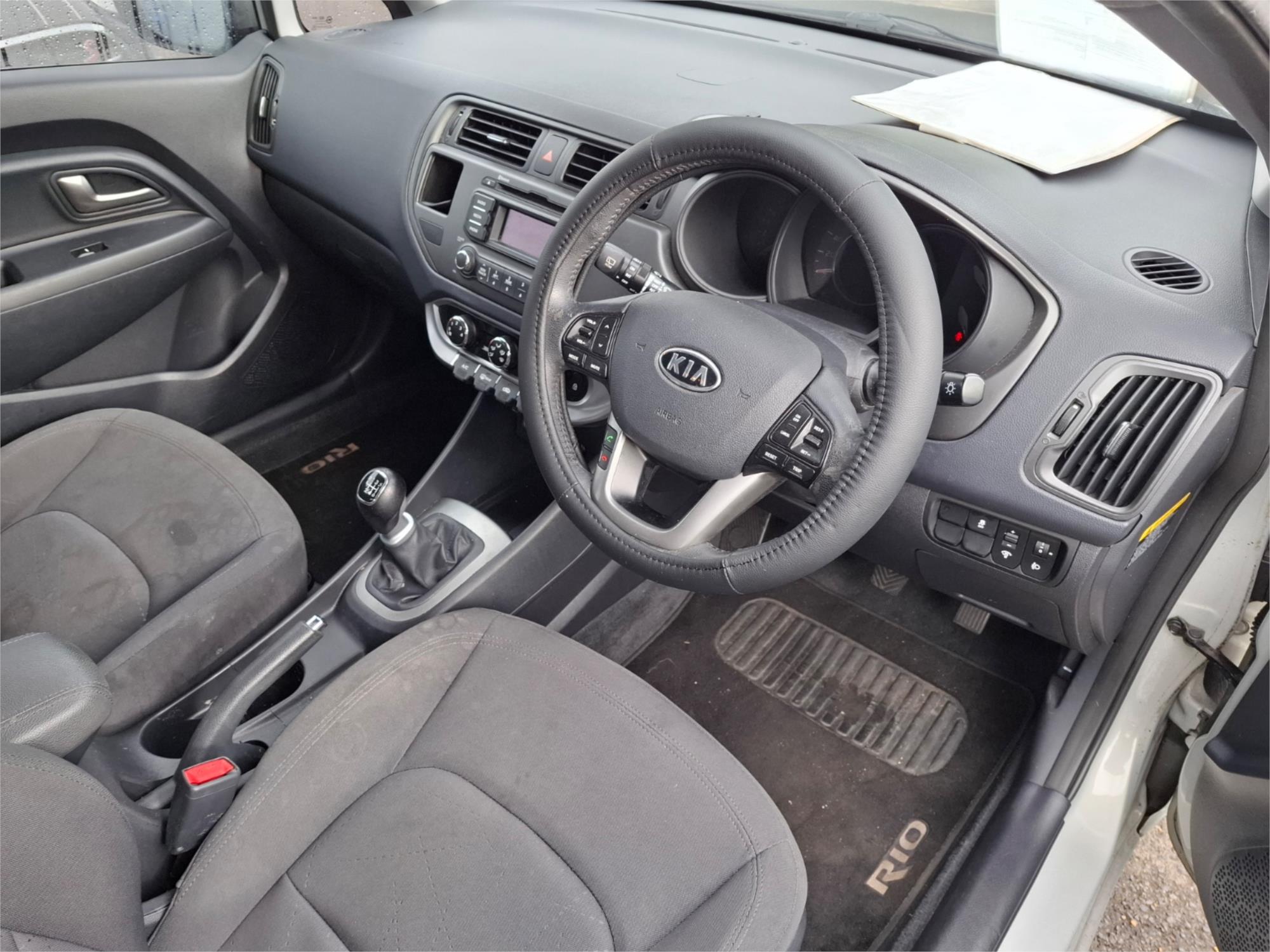 2011 KIA RIO UB SI 6 SP MANUAL 5D HATCHBACK