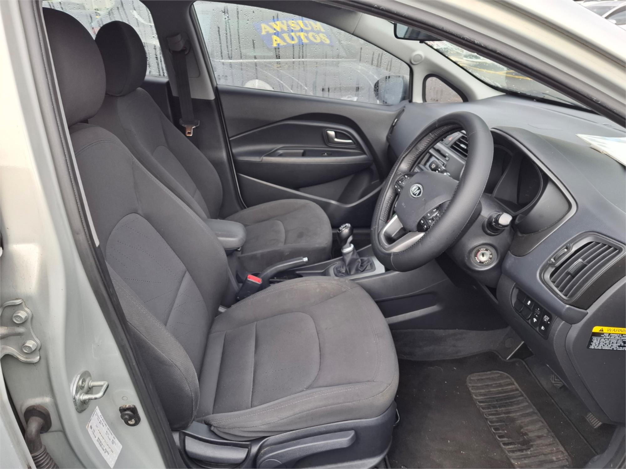 2011 KIA RIO UB SI 6 SP MANUAL 5D HATCHBACK