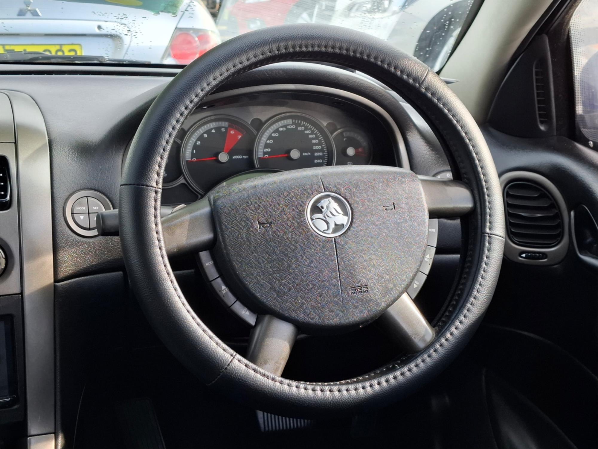 2004 HOLDEN COMMODORE VZ SV6 5 SP AUTO ACTIVE SELECT 4D SEDAN