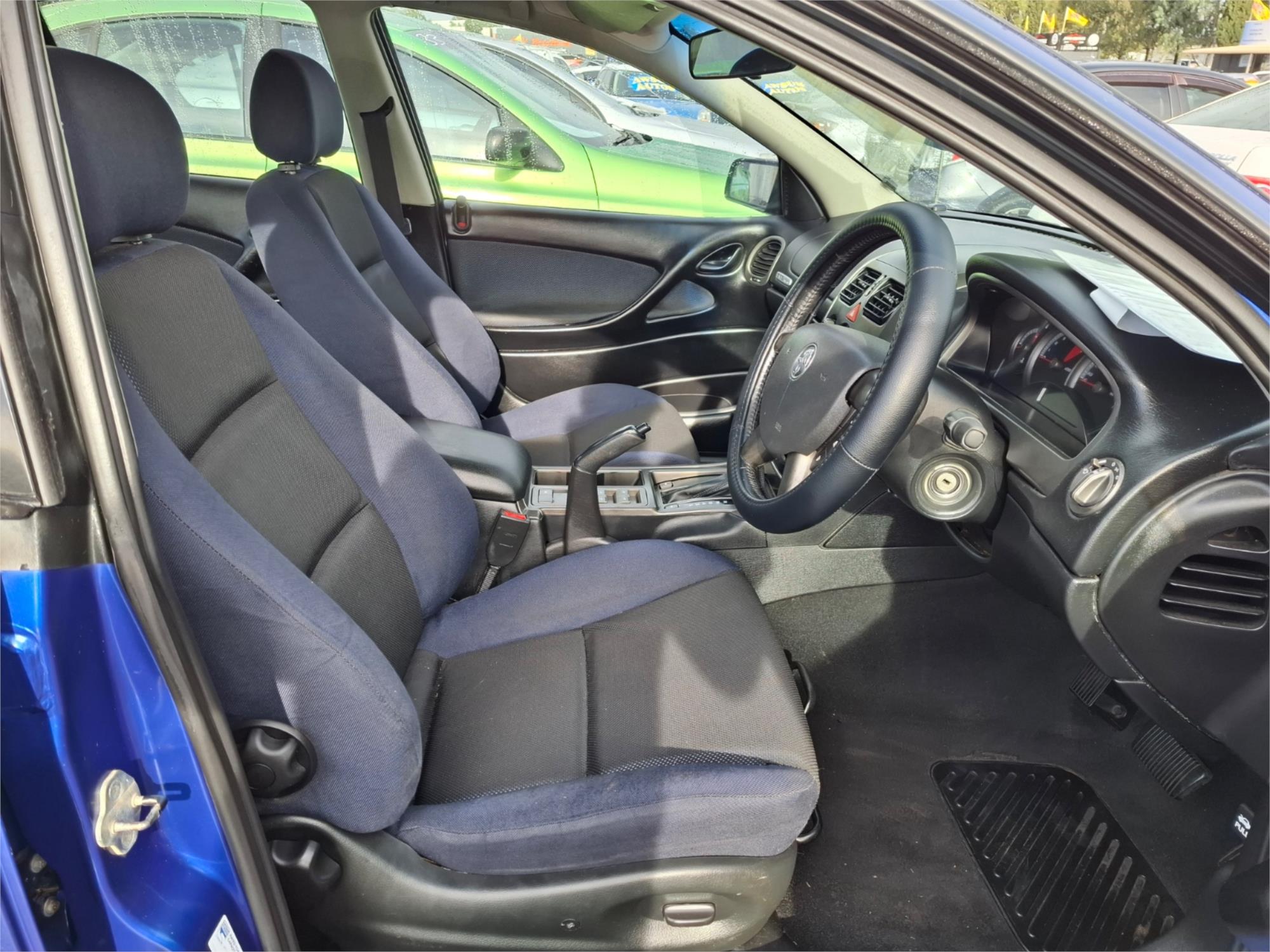2004 HOLDEN COMMODORE VZ SV6 5 SP AUTO ACTIVE SELECT 4D SEDAN