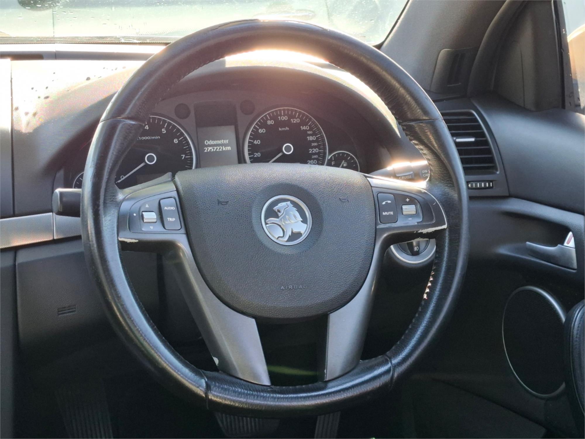 2006 HOLDEN CALAIS VE V 5 SP AUTOMATIC 4D SEDAN