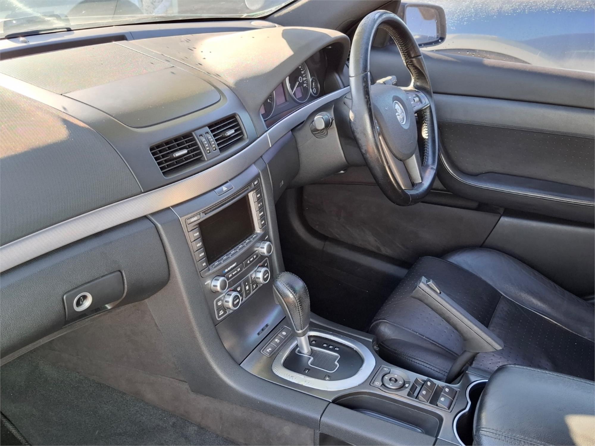 2006 HOLDEN CALAIS VE V 5 SP AUTOMATIC 4D SEDAN