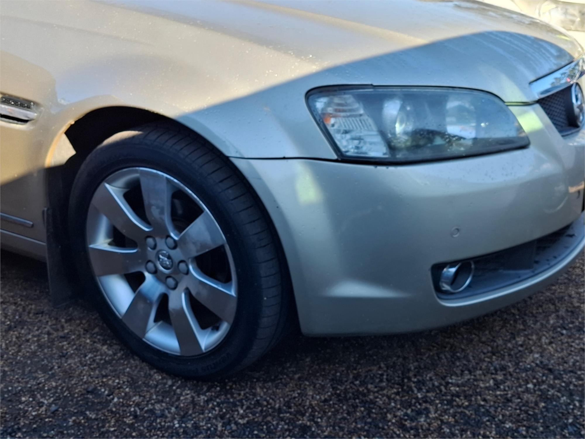 2006 HOLDEN CALAIS VE V 5 SP AUTOMATIC 4D SEDAN