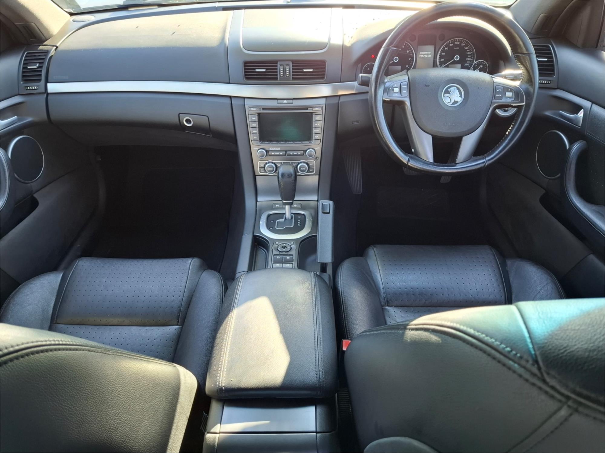 2006 HOLDEN CALAIS VE V 5 SP AUTOMATIC 4D SEDAN