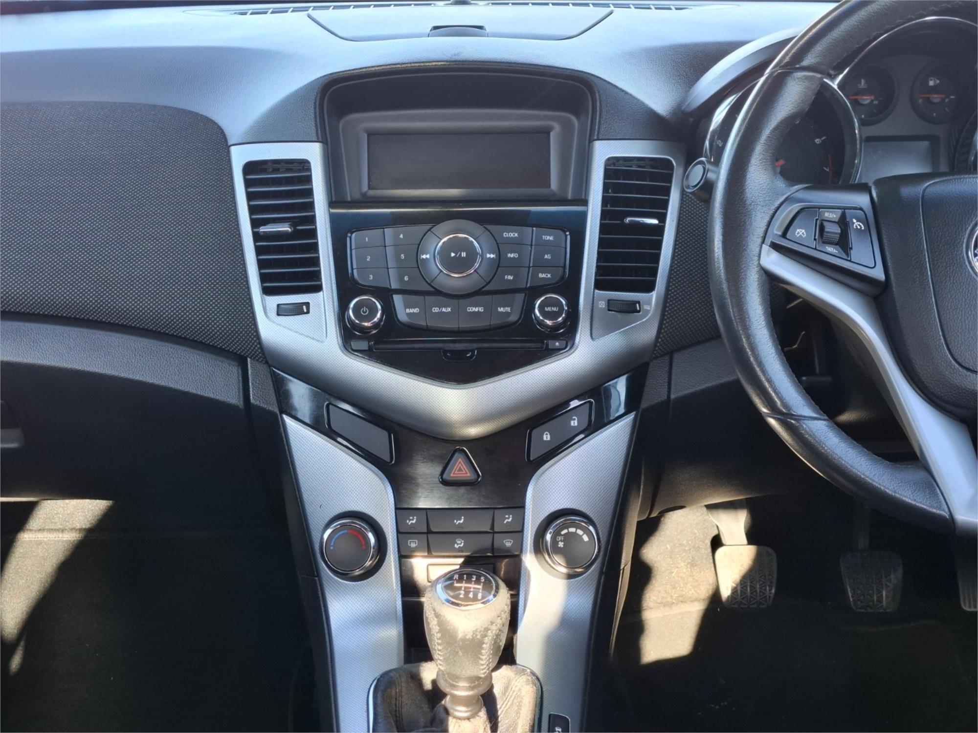 2011 HOLDEN CRUZE JH MY12 SRi 6 SP MANUAL 4D SEDAN