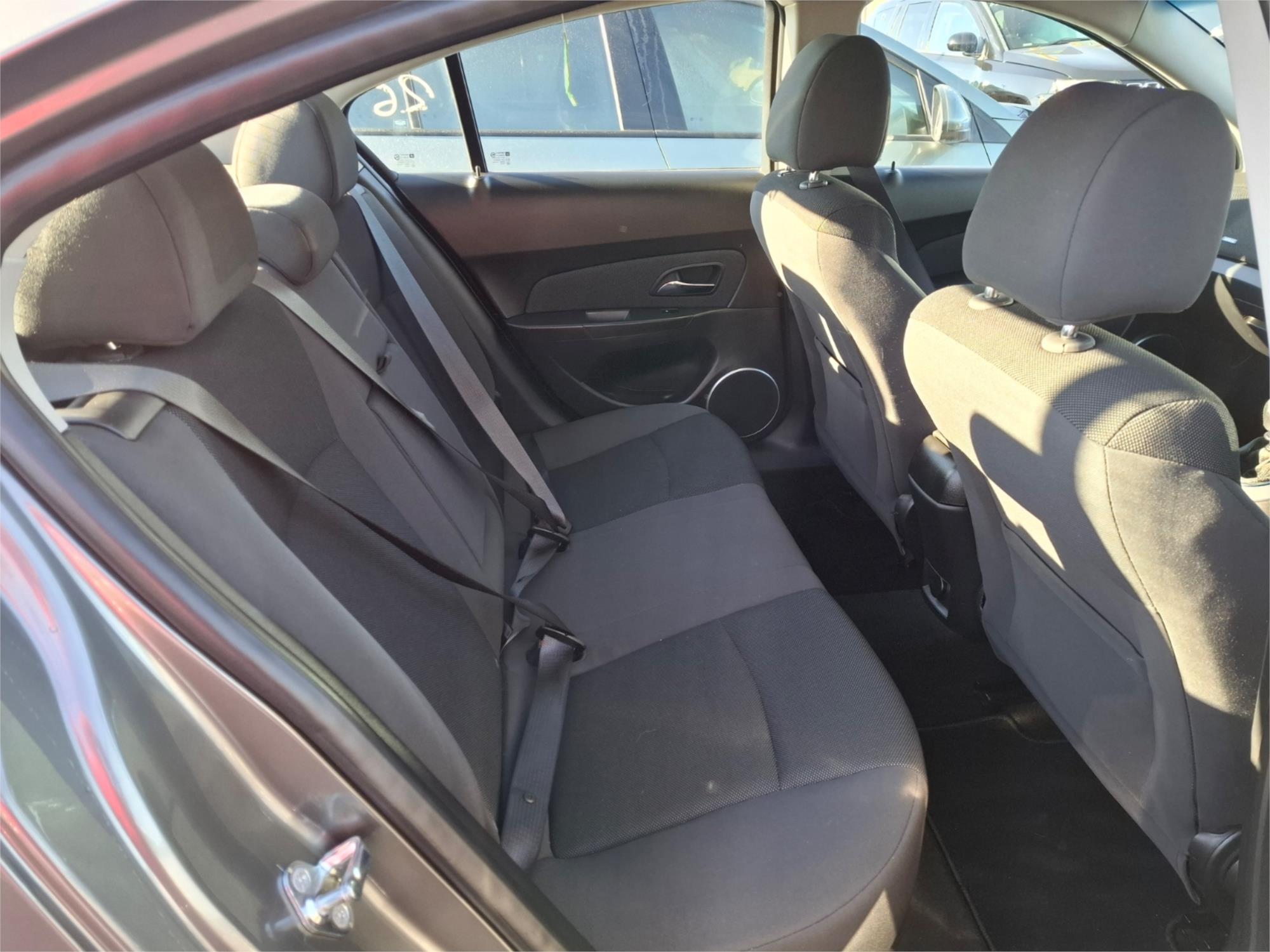 2011 HOLDEN CRUZE JH MY12 SRi 6 SP MANUAL 4D SEDAN