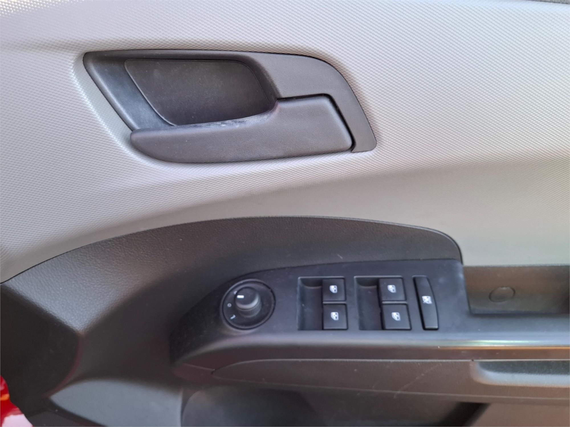 2015 HOLDEN BARINA TM MY15 X 5 SP MANUAL 5D HATCHBACK