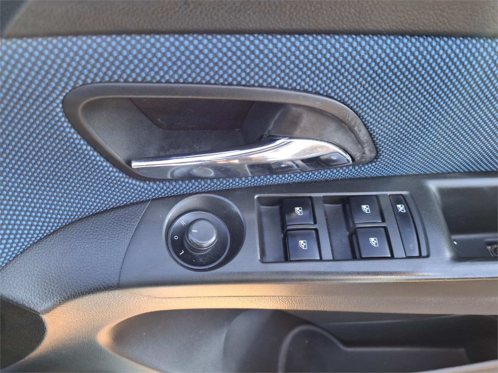 2013 HOLDEN CRUZE JH MY13 SRi 6 SP MANUAL 4D SEDAN