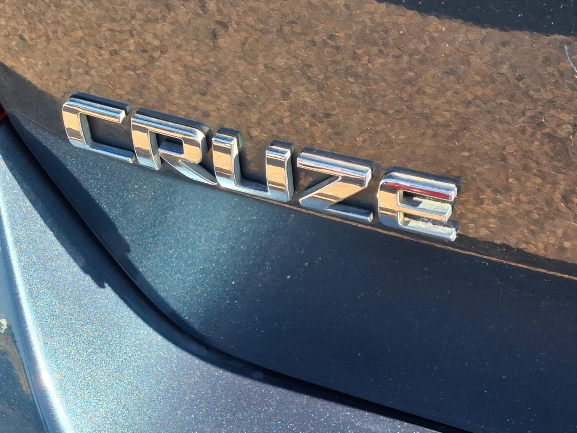 2013 HOLDEN CRUZE JH MY13 SRi 6 SP MANUAL 4D SEDAN