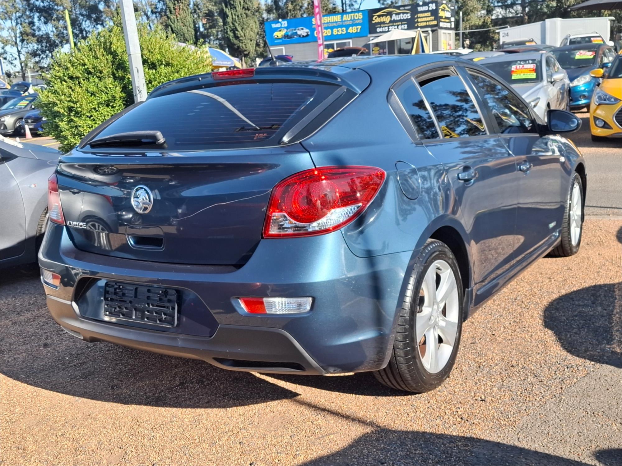 2013 HOLDEN CRUZE JH MY13 SRi 6 SP MANUAL 4D SEDAN