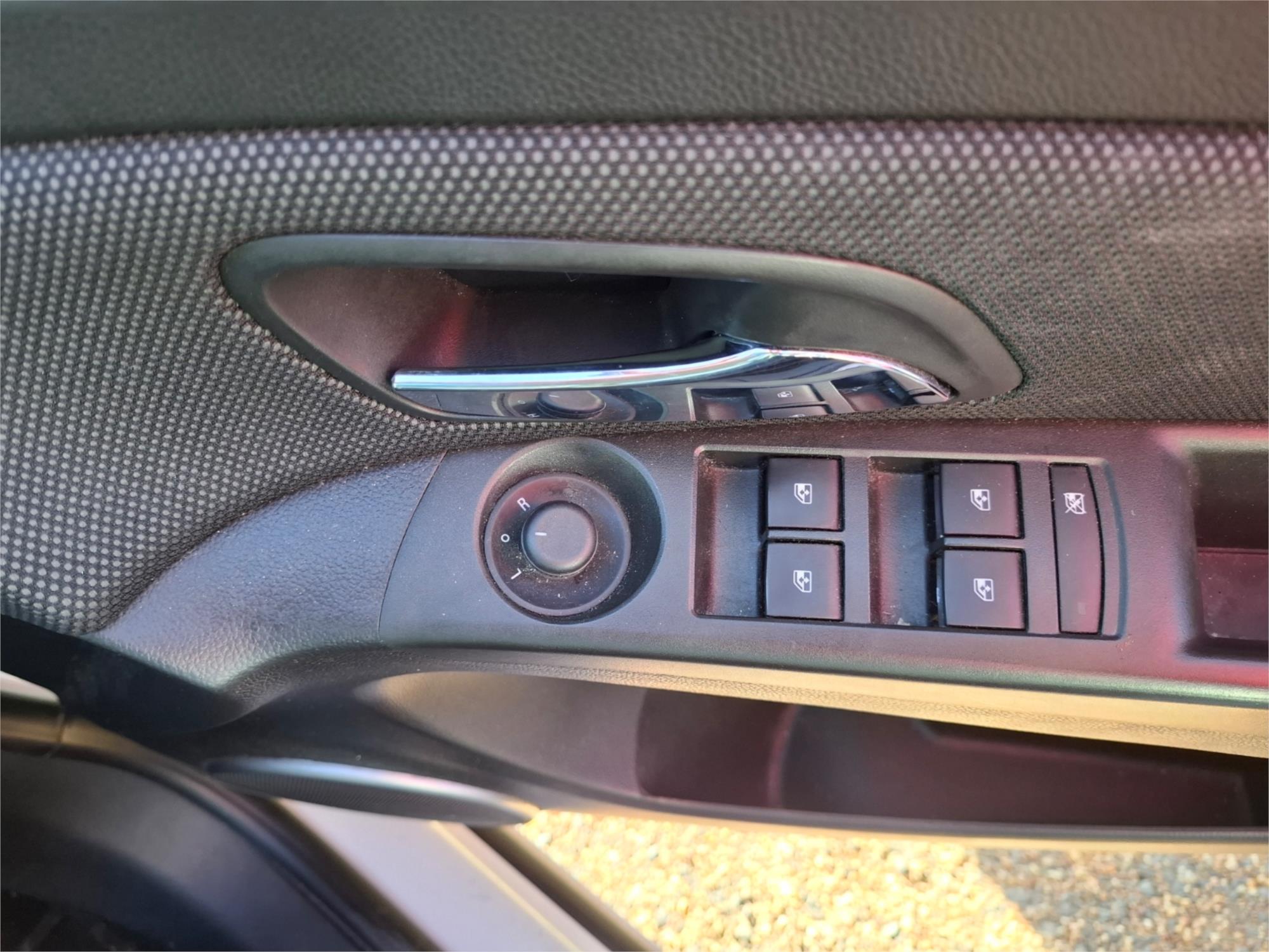 2015 HOLDEN CRUZE JH MY14 EQUIPE 6 SP AUTOMATIC 4D SEDAN
