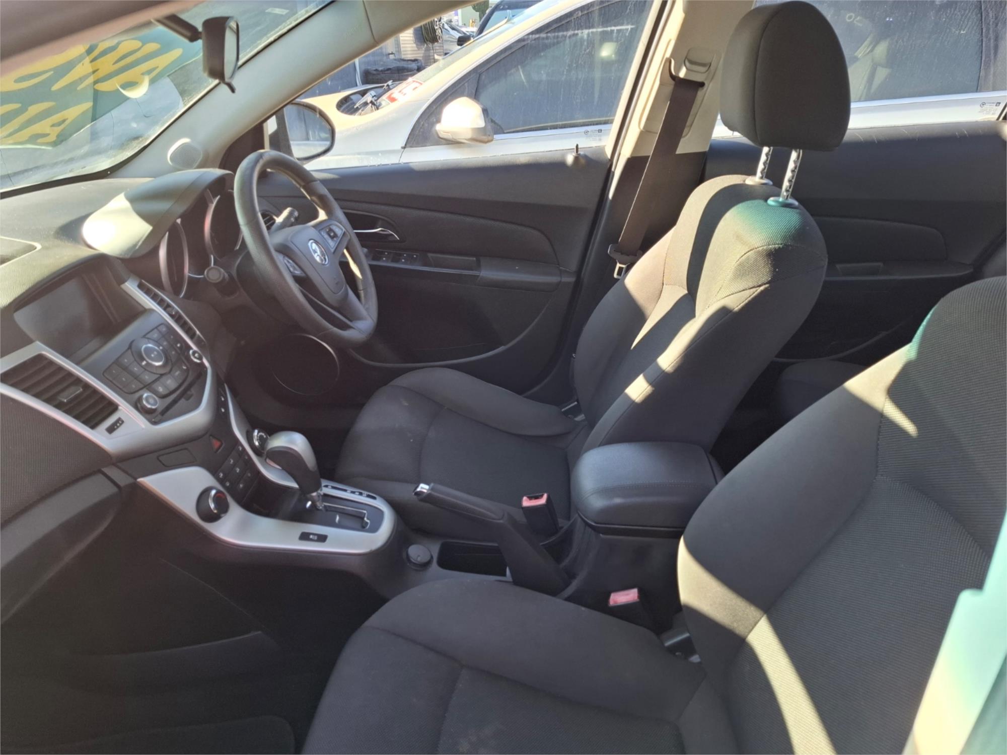 2015 HOLDEN CRUZE JH MY14 EQUIPE 6 SP AUTOMATIC 4D SEDAN