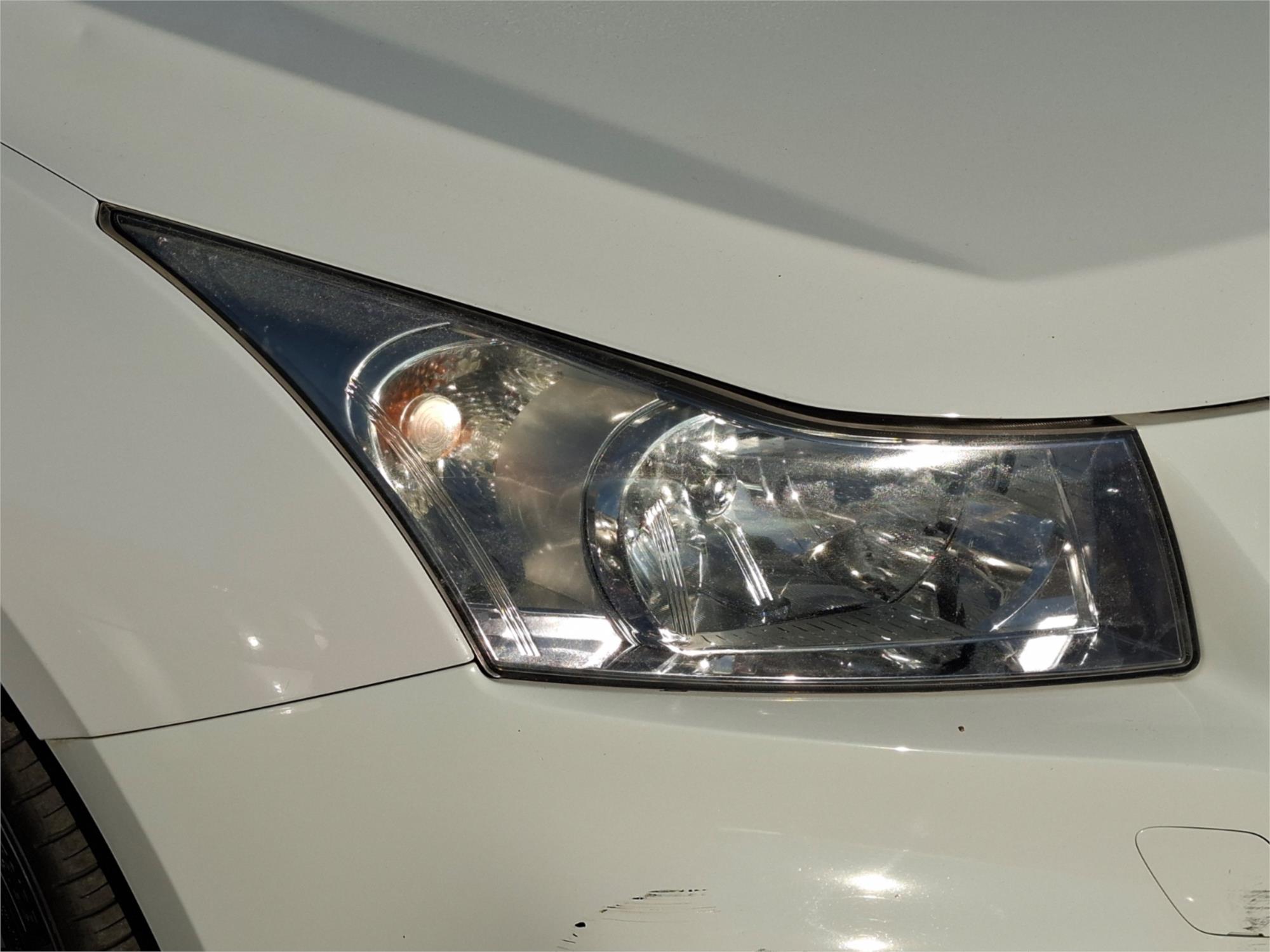 2015 HOLDEN CRUZE JH MY14 EQUIPE 6 SP AUTOMATIC 4D SEDAN