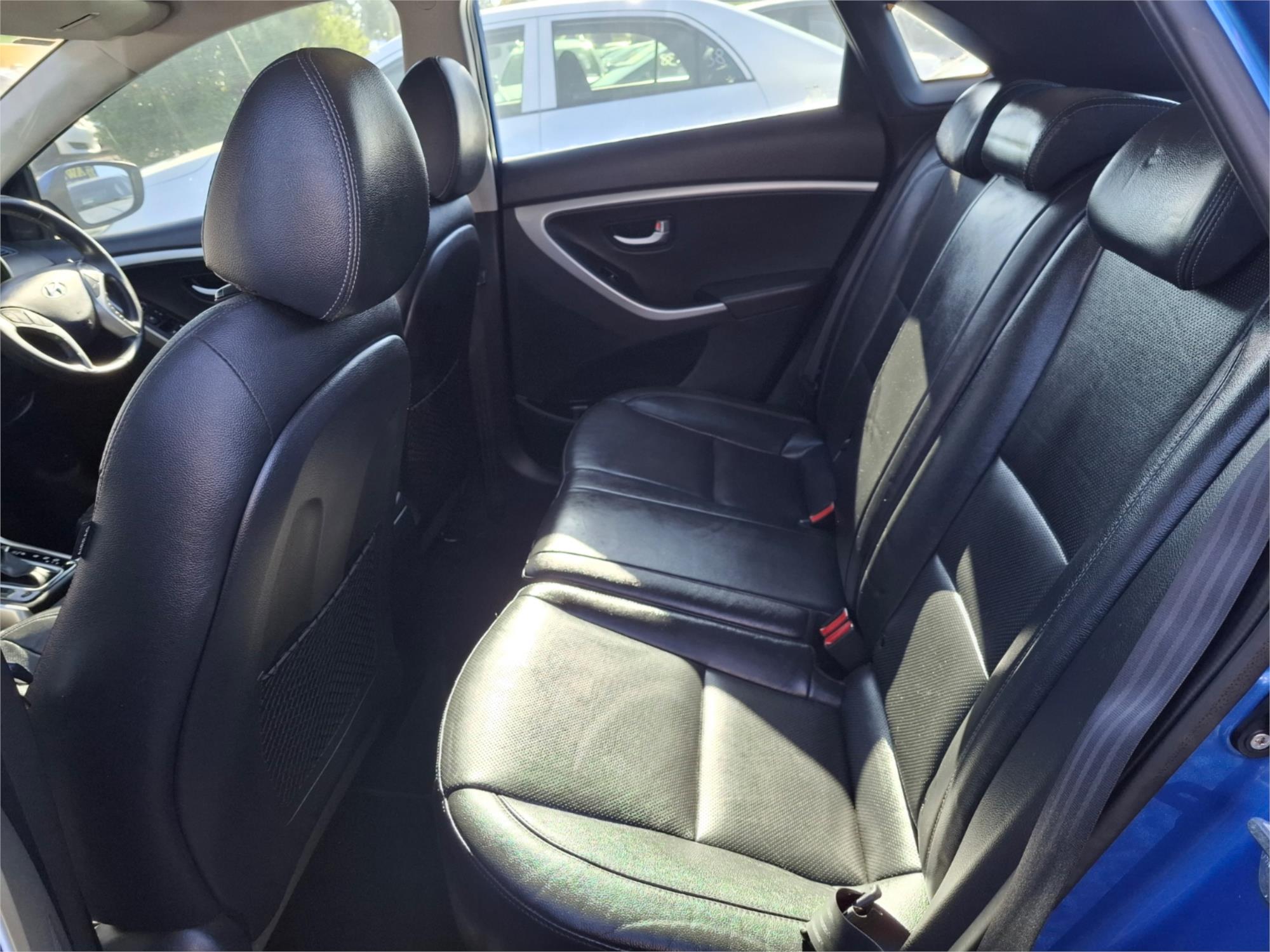 2015 HYUNDAI i30 GD4 SERIES 2 ACTIVE 6 SP AUTOMATIC 5D HATCHBACK