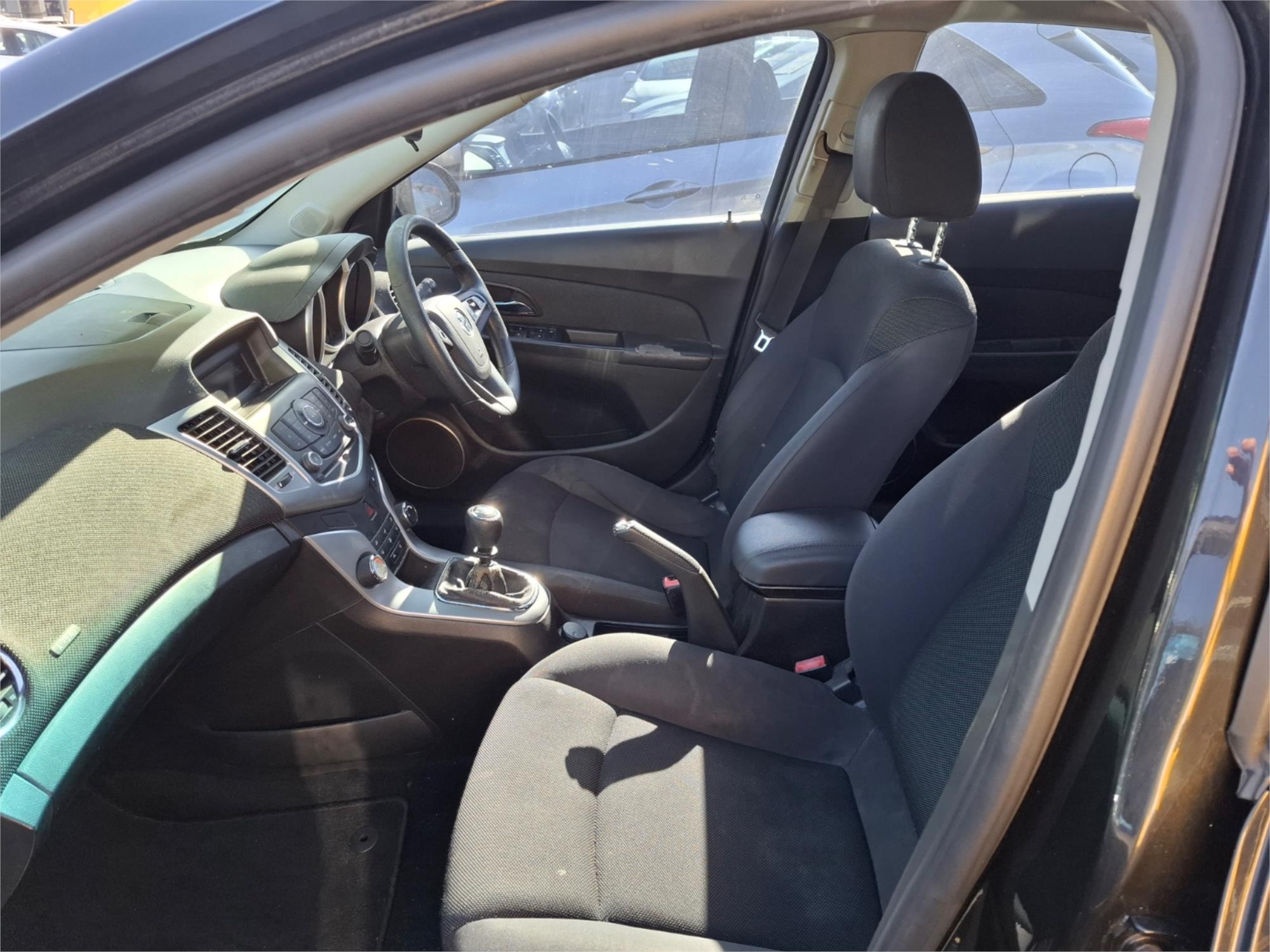 2011 HOLDEN CRUZE JH CD 5 SP MANUAL 4D SEDAN