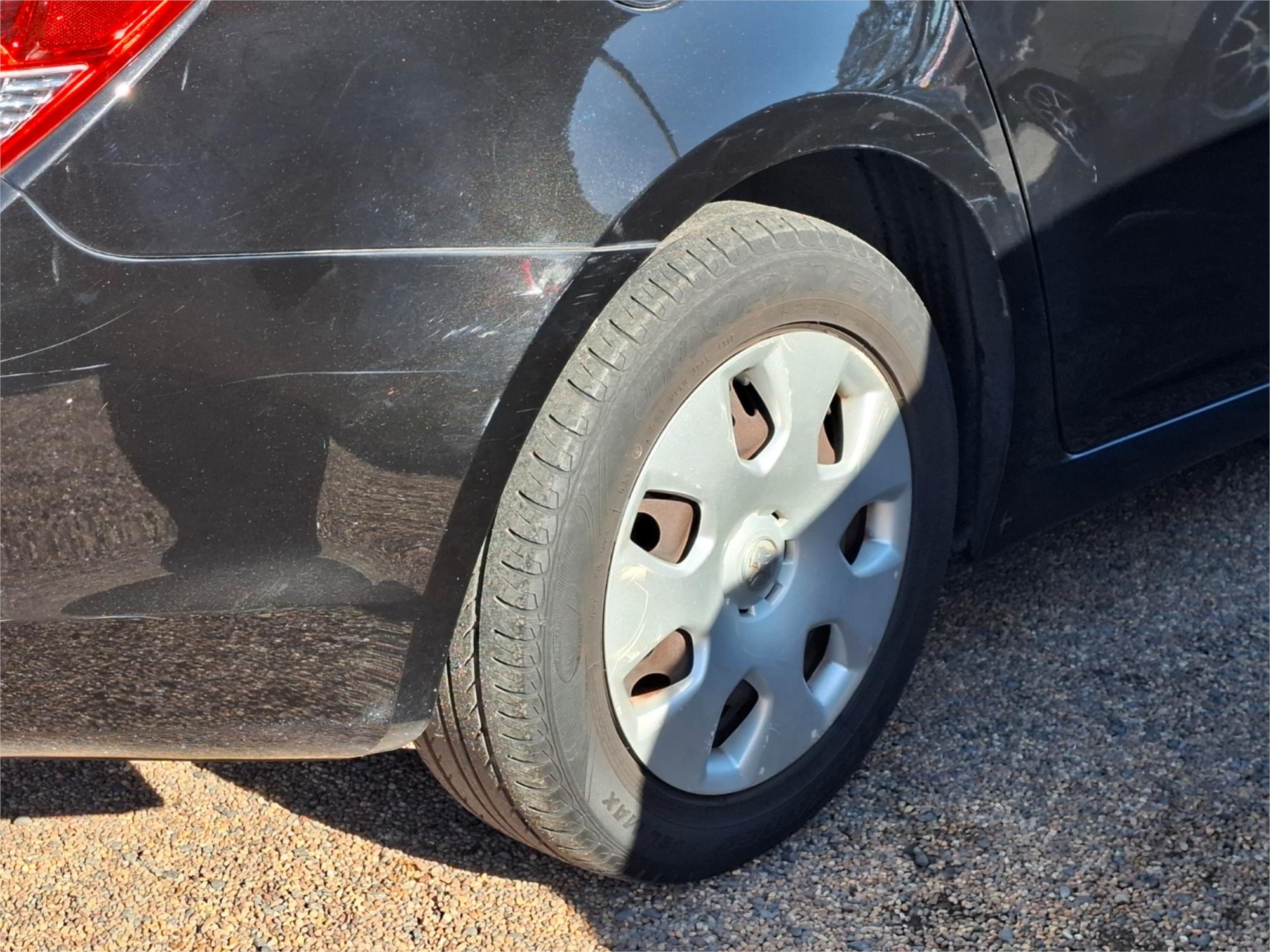 2011 HOLDEN CRUZE JH CD 5 SP MANUAL 4D SEDAN