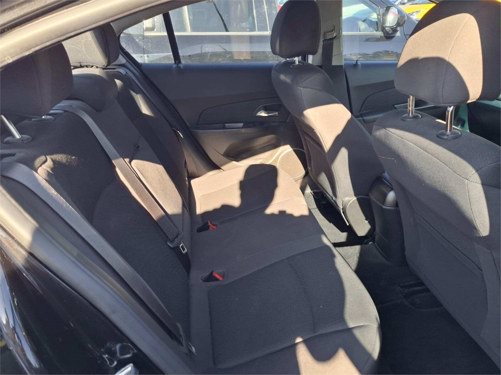 2011 HOLDEN CRUZE JH CD 5 SP MANUAL 4D SEDAN