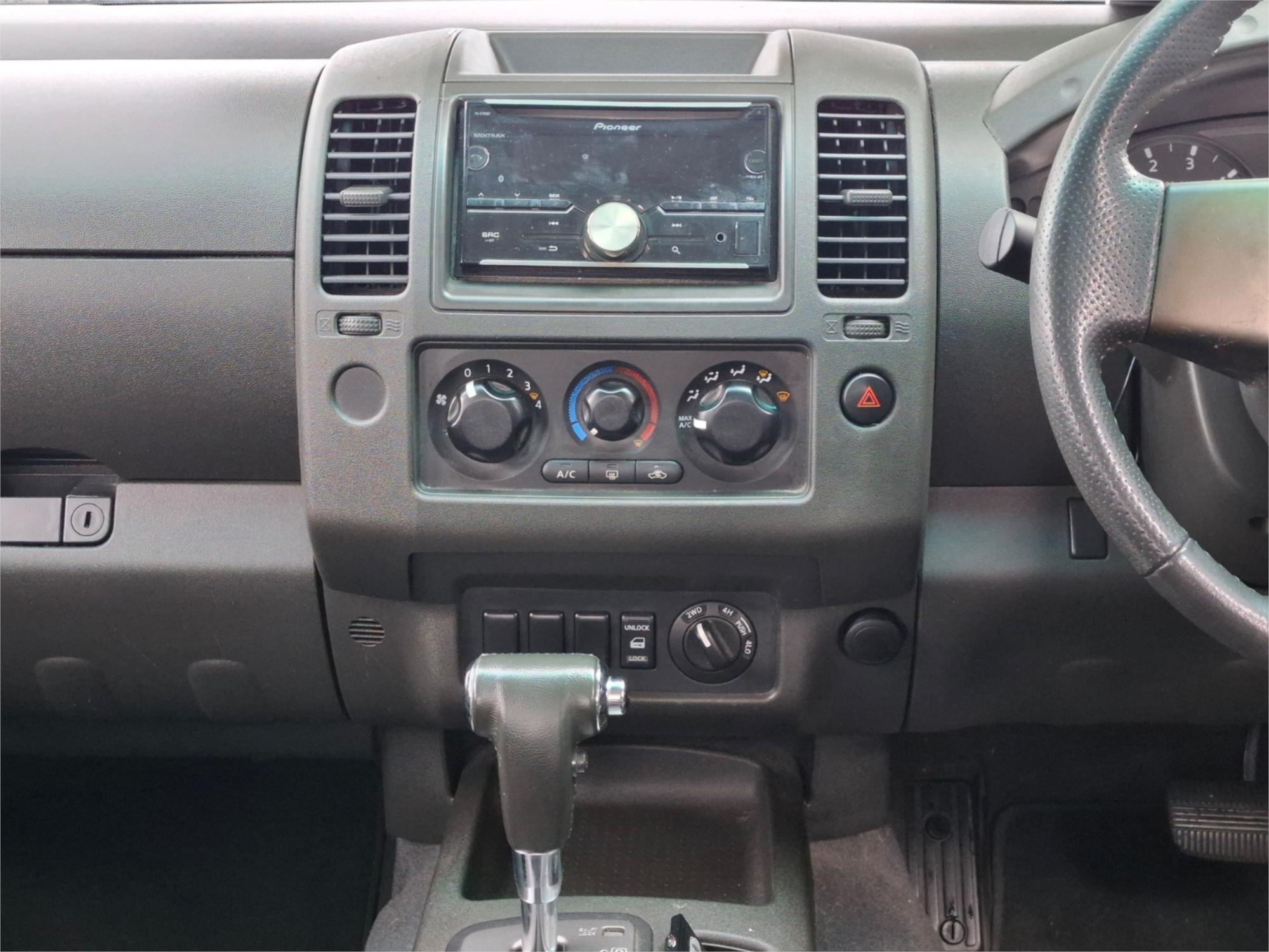 2009 NISSAN NAVARA D40 ST-X (4x4) 5 SP AUTOMATIC DUAL CAB P/UP