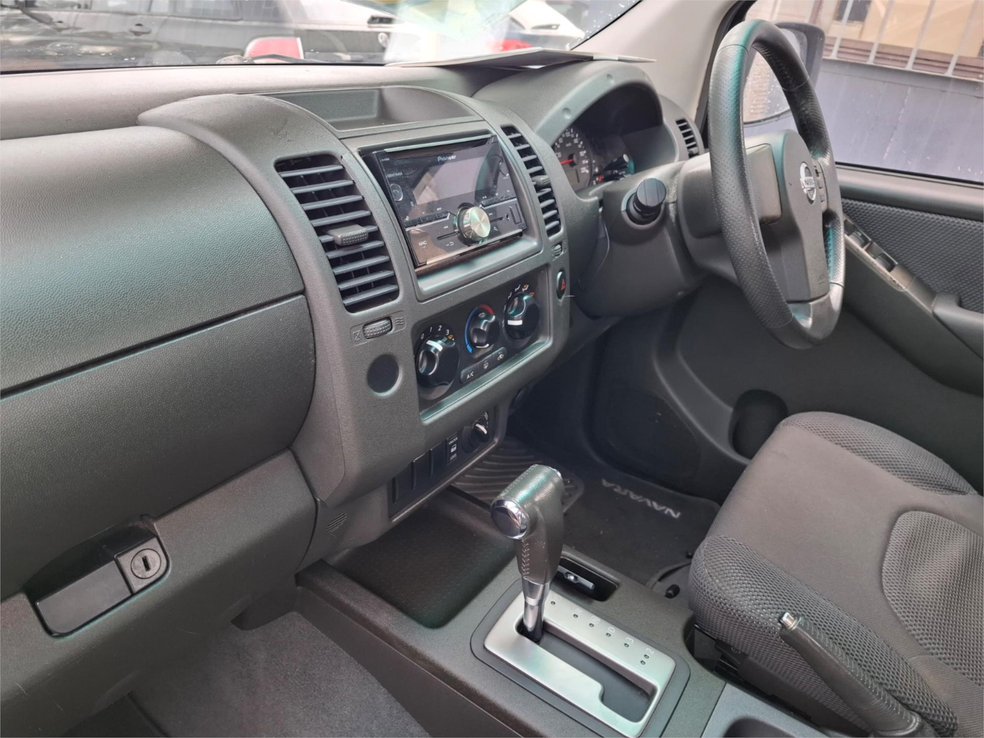 2009 NISSAN NAVARA D40 ST-X (4x4) 5 SP AUTOMATIC DUAL CAB P/UP