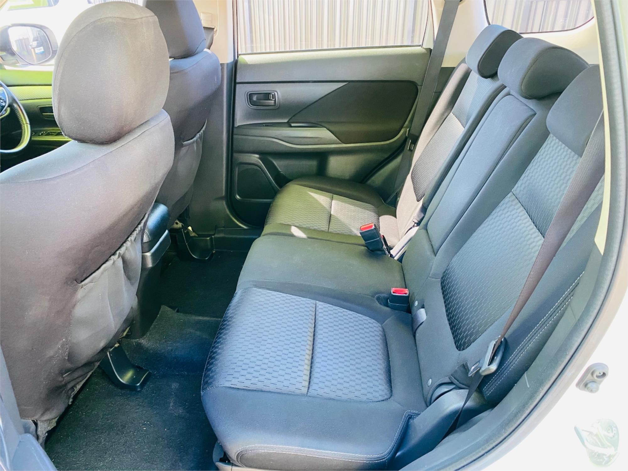 2014 MITSUBISHI OUTLANDER ZJ MY14 ES (4x2) CONTINUOUS VARIABLE 4D WAGON