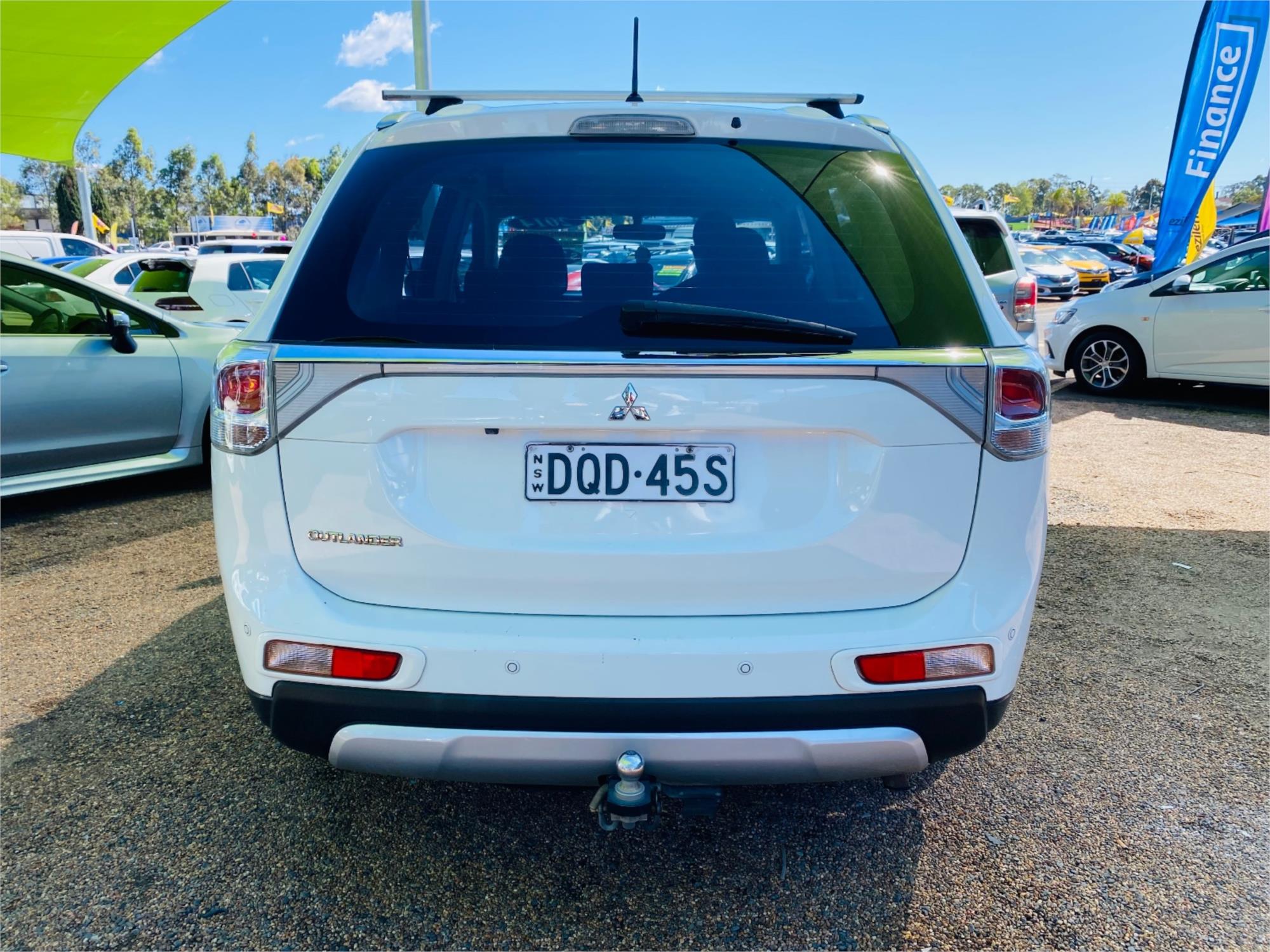 2014 MITSUBISHI OUTLANDER ZJ MY14 ES (4x2) CONTINUOUS VARIABLE 4D WAGON