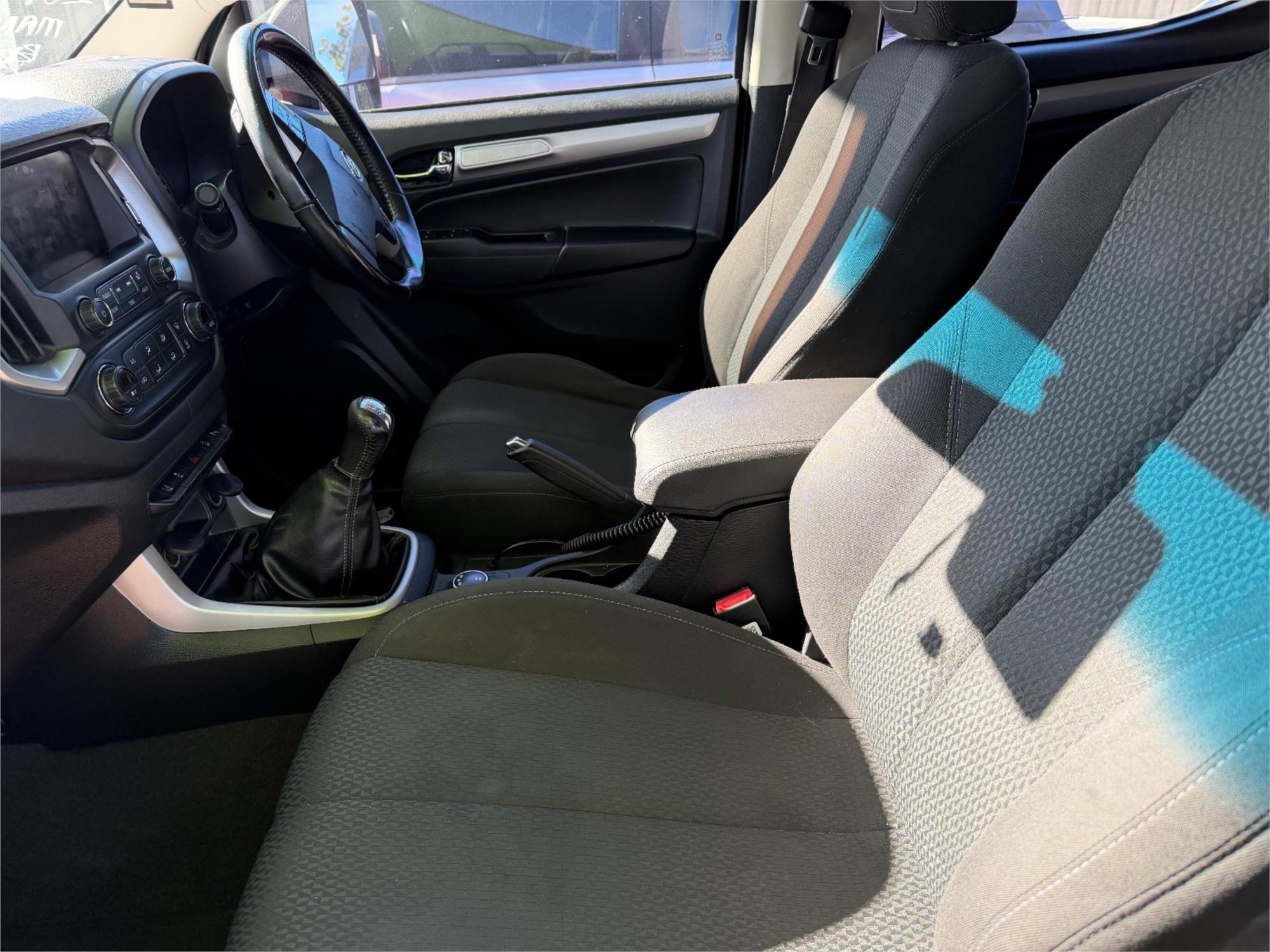 2017 HOLDEN COLORADO RG MY18 LTZ (4x4) 6 SP MANUAL CREW CAB P/UP