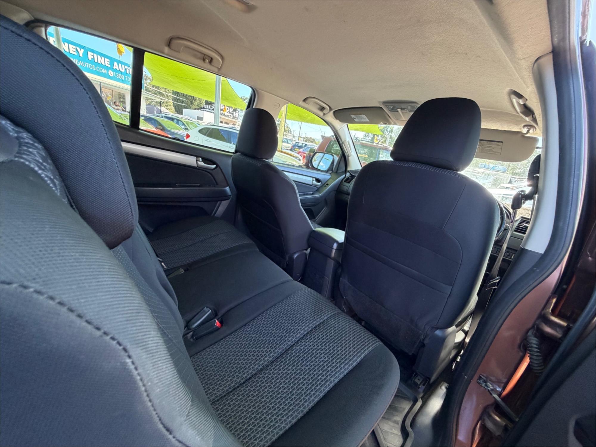 2016 ISUZU MU-X UC MY15 LS-M (4x2) 5 SP AUTOMATIC 4D WAGON